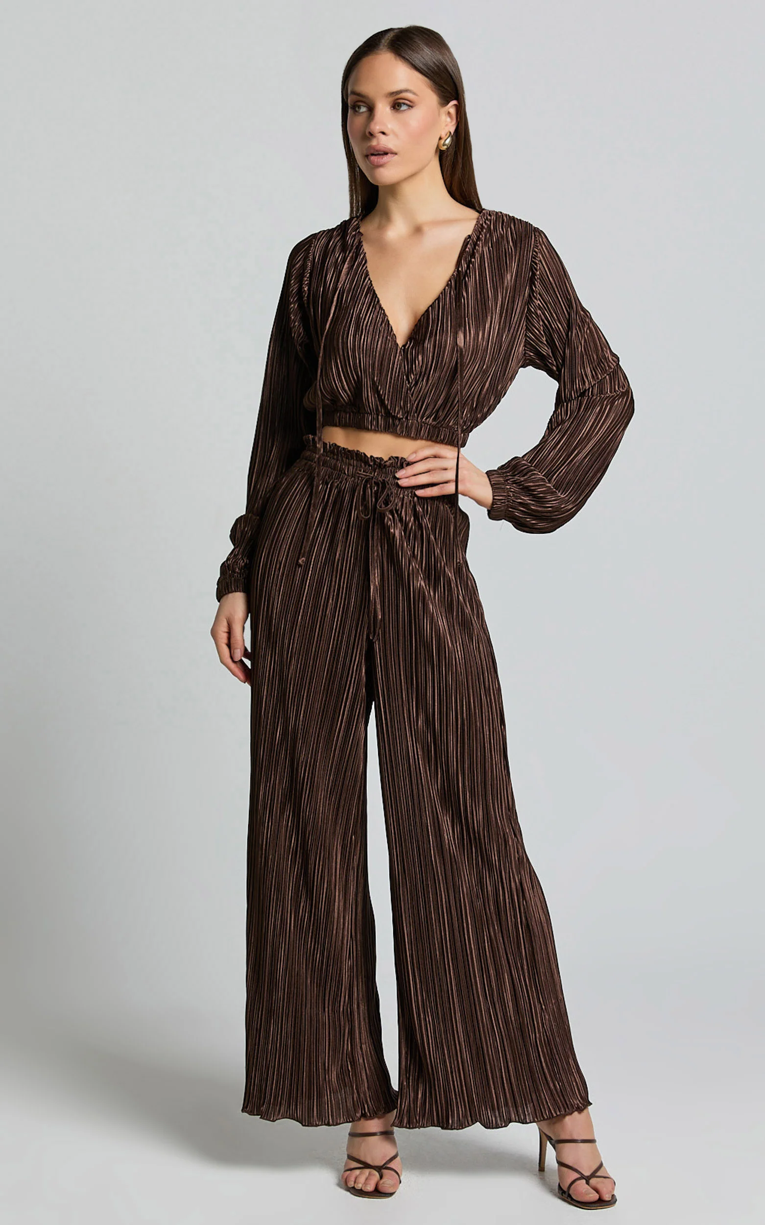 Kallie Top - Tie Back Plisse Long Sleeve Crop Top in Chocolate