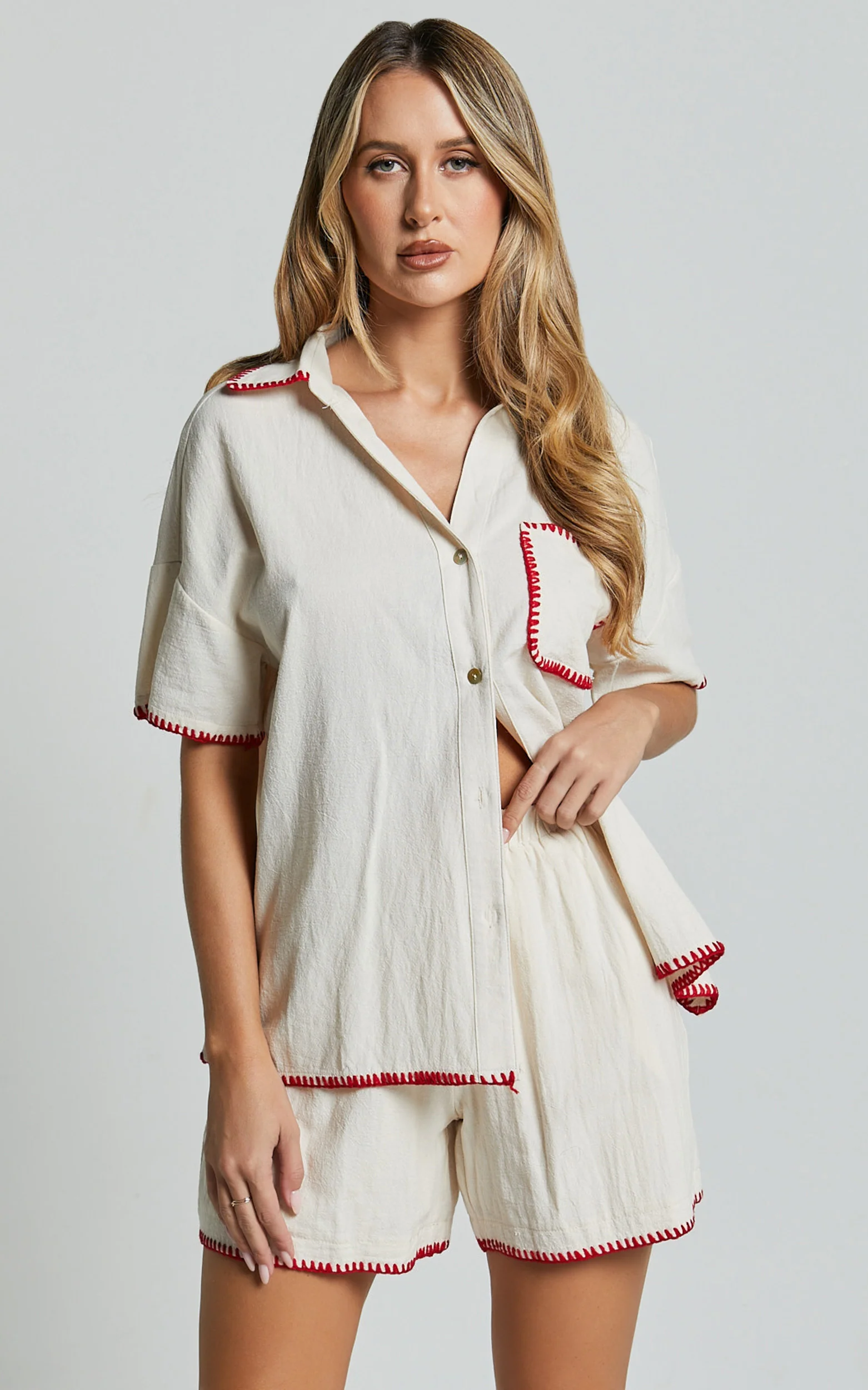 Josie Shirt - Linen Look Red Trim Pocket Detail Button Up Shirt in Cream & Red Print