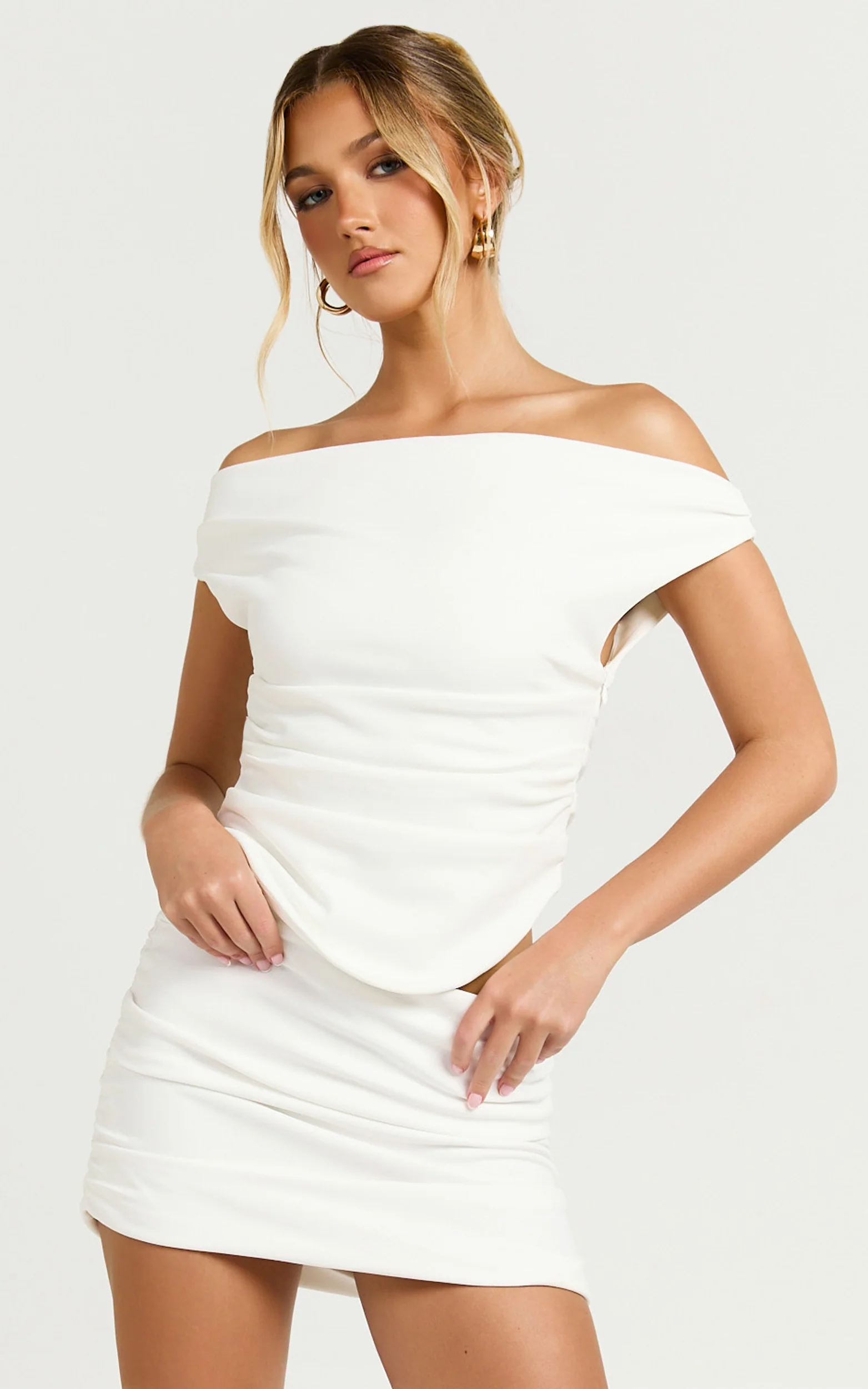 Cleo Top - Off Shoulder Curved Hem Top in White