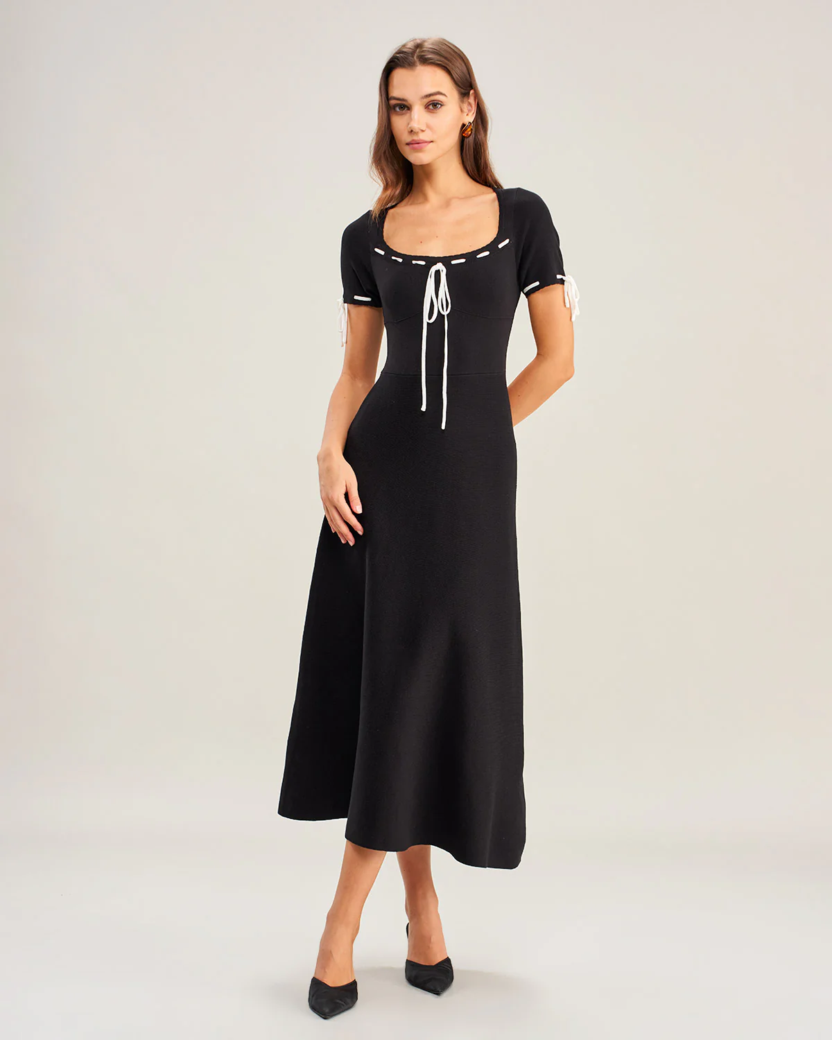 Black Contrasting A-Line Elegant Sweater Dress