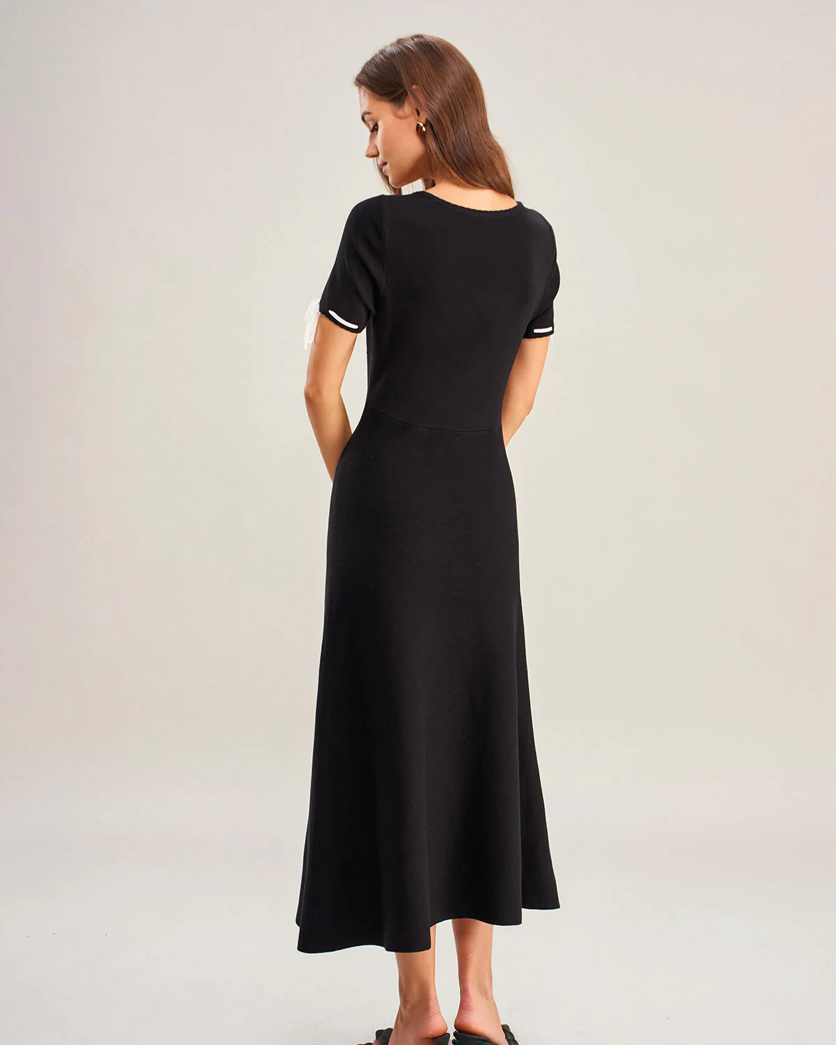 Black Contrasting A-Line Elegant Sweater Dress