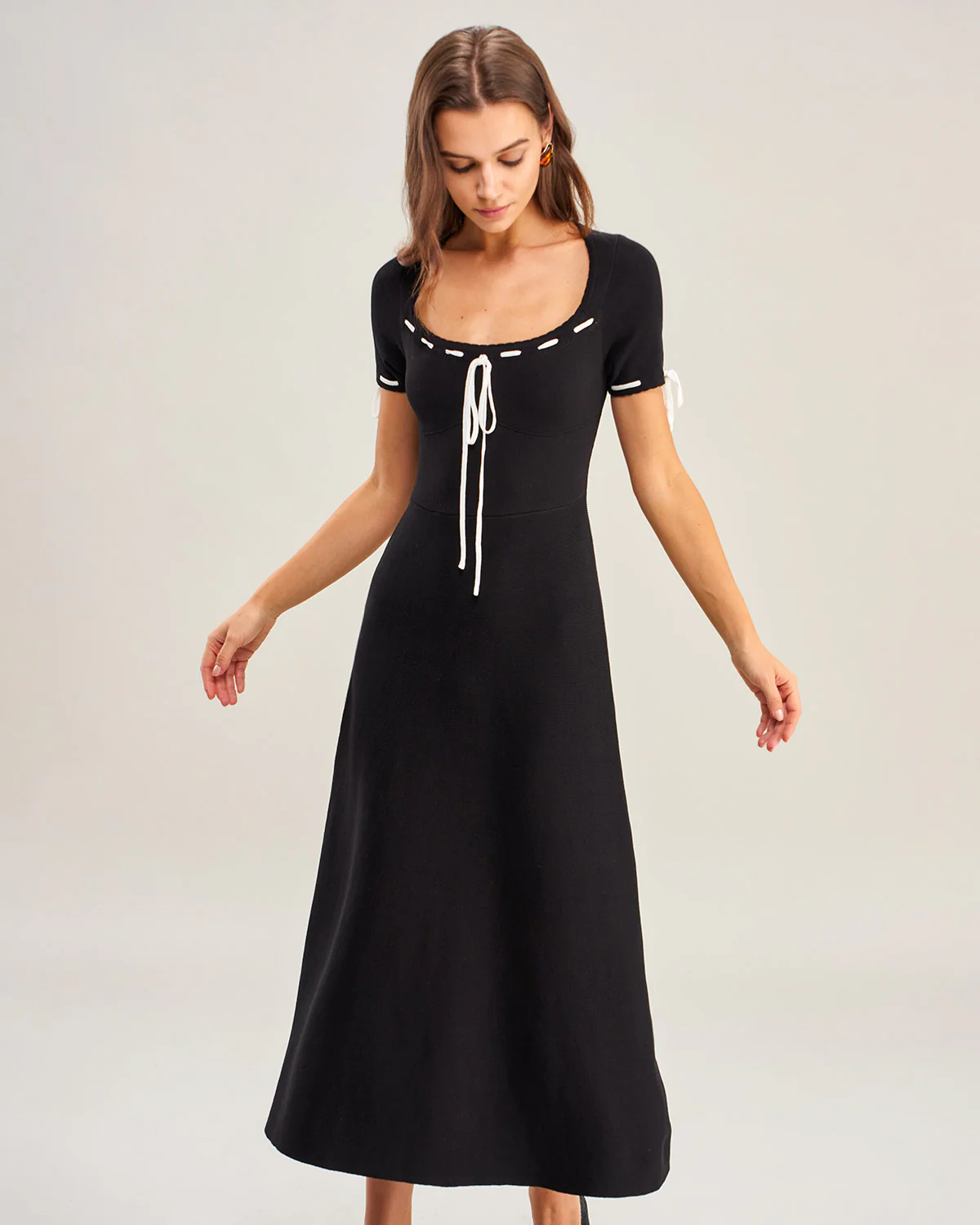 Black Contrasting A-Line Elegant Sweater Dress