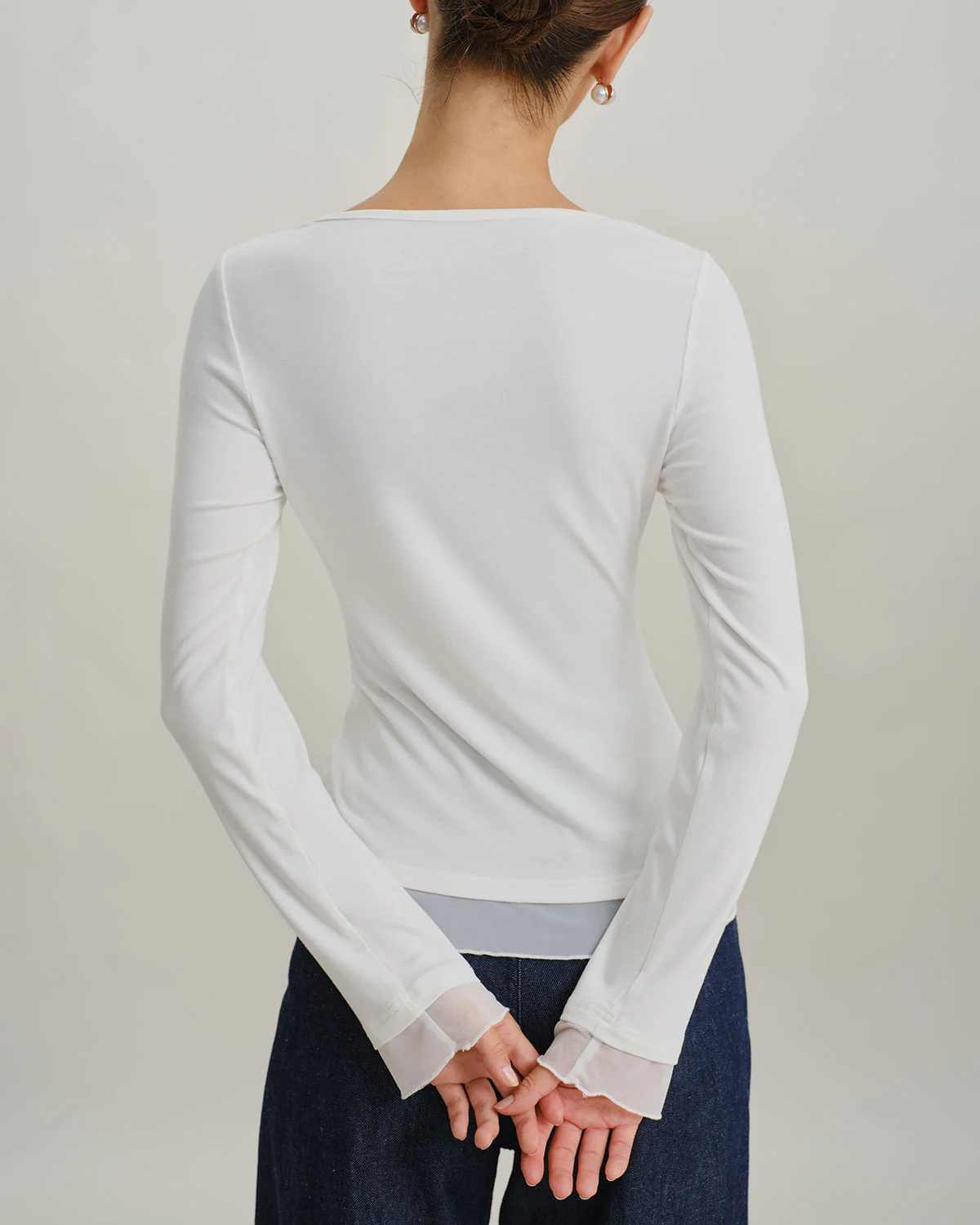 White Round Neck Knit Slim Tee