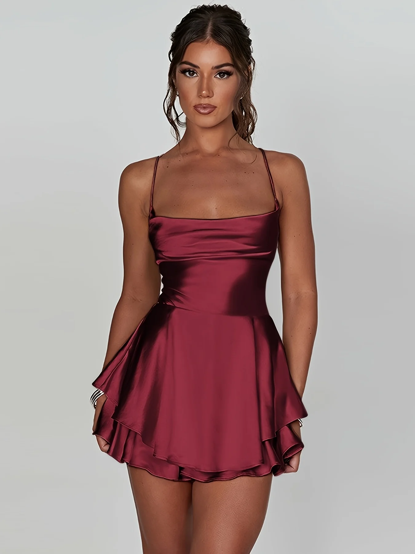 Graceful Allure – Women’s Elegant Backless Halter Neck Dress