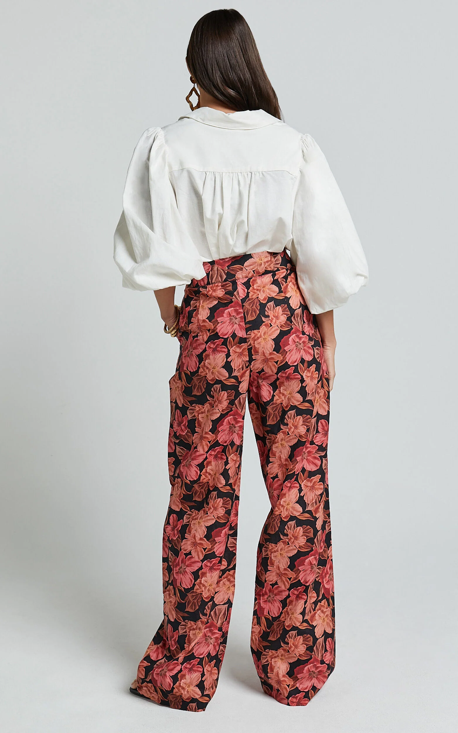 Amalie The Label - Rosabel Linen Blend High Waisted Wide Leg Pants in Atalie Print