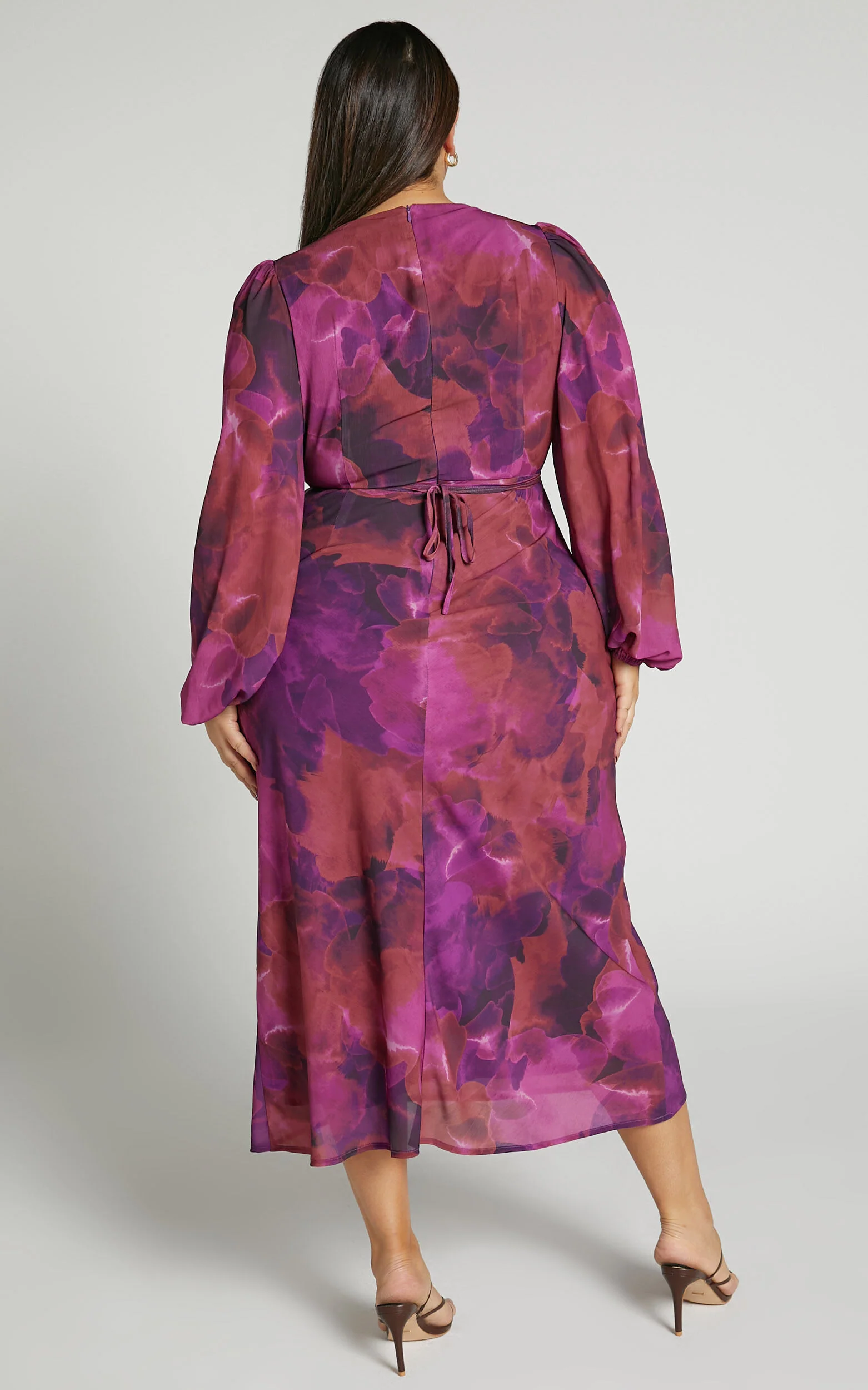 Artola Midi Dress - Front Cut Out Long Sleeve Dress in Blurred Dreams