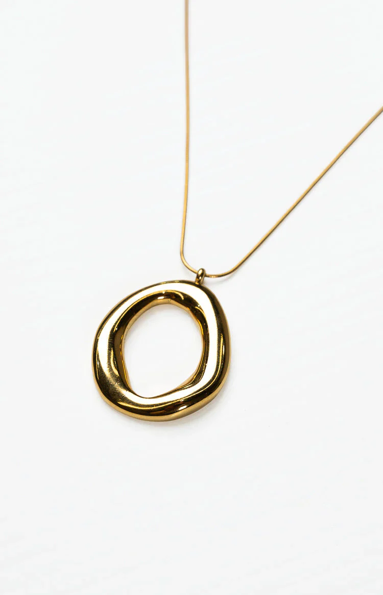 Sayla Gold Circle Pendant Necklace