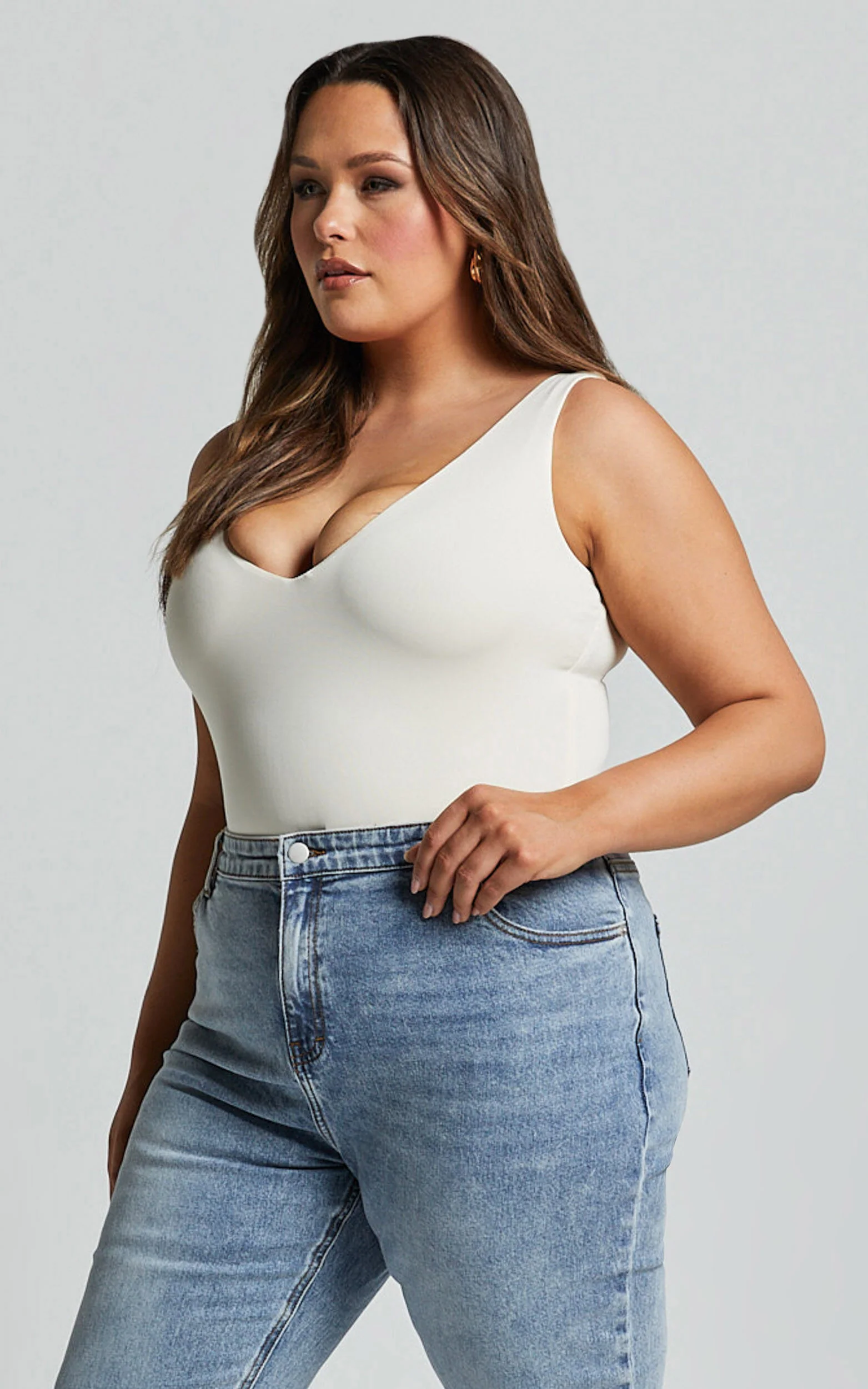 Kerrie Bodysuit - V Neck Bodysuit in Cream