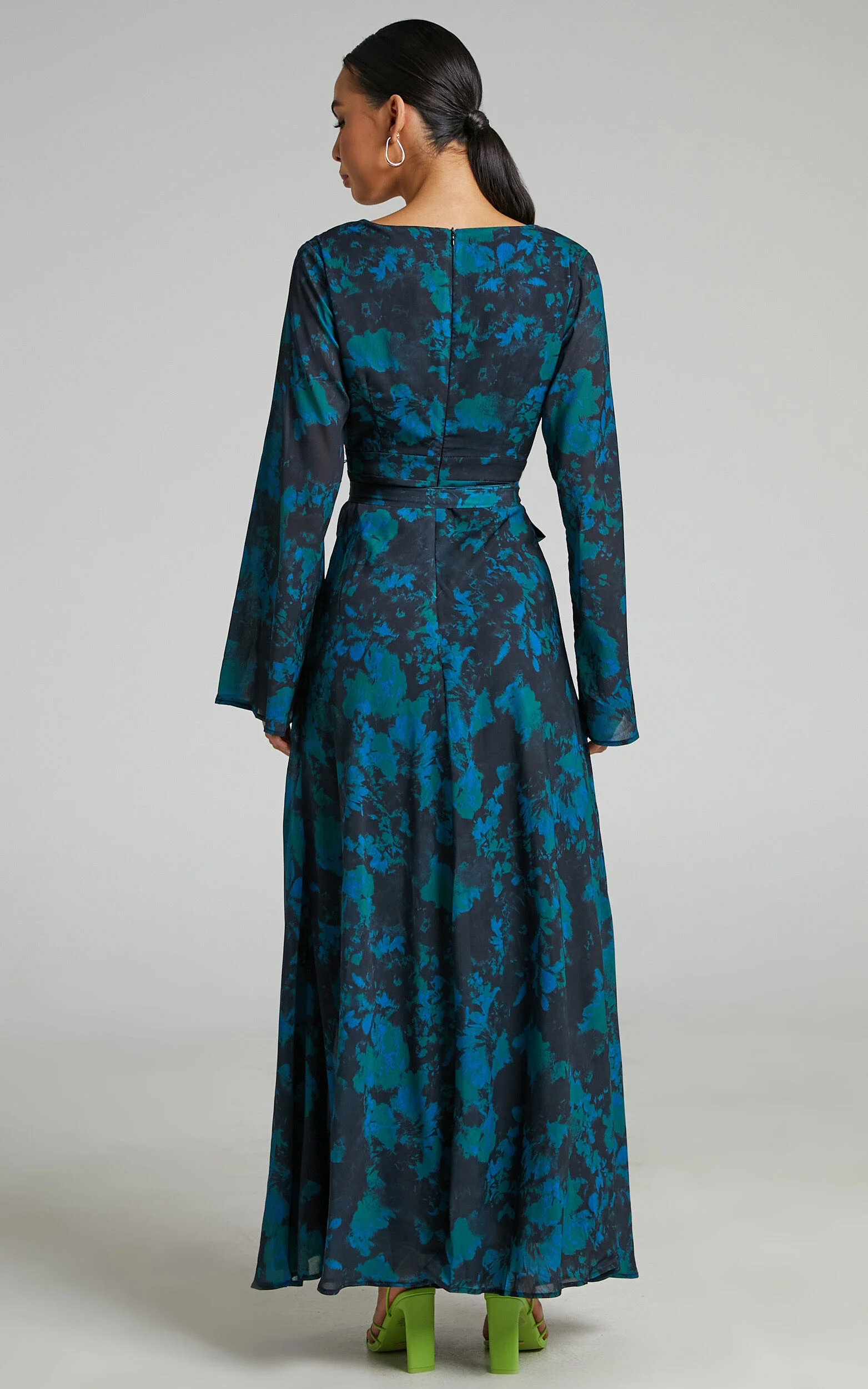 Mirski Midi Dress - Tie Waist Flared Sleeve Dress in Jewel Blur