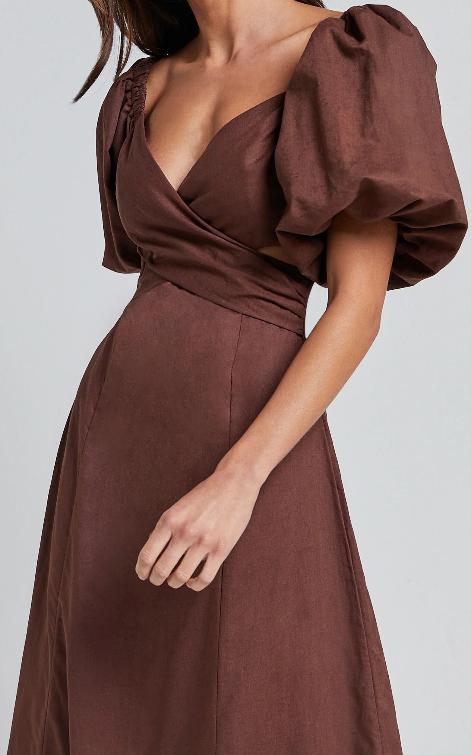 Amalie The Label - Janae Linen Blend Puff Sleeve Cut Out Midi Dress in Chocolate