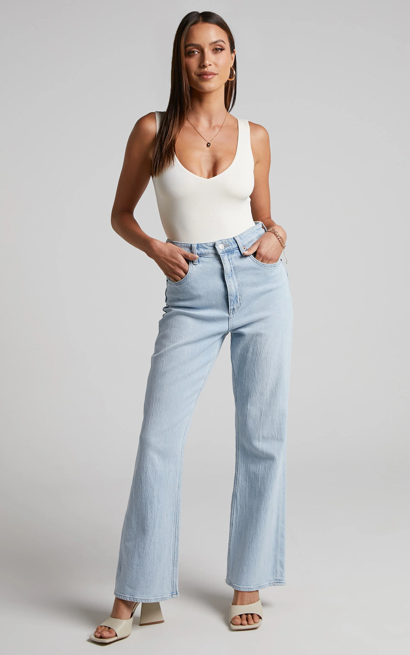 Kerrie Bodysuit - V Neck Bodysuit in Cream