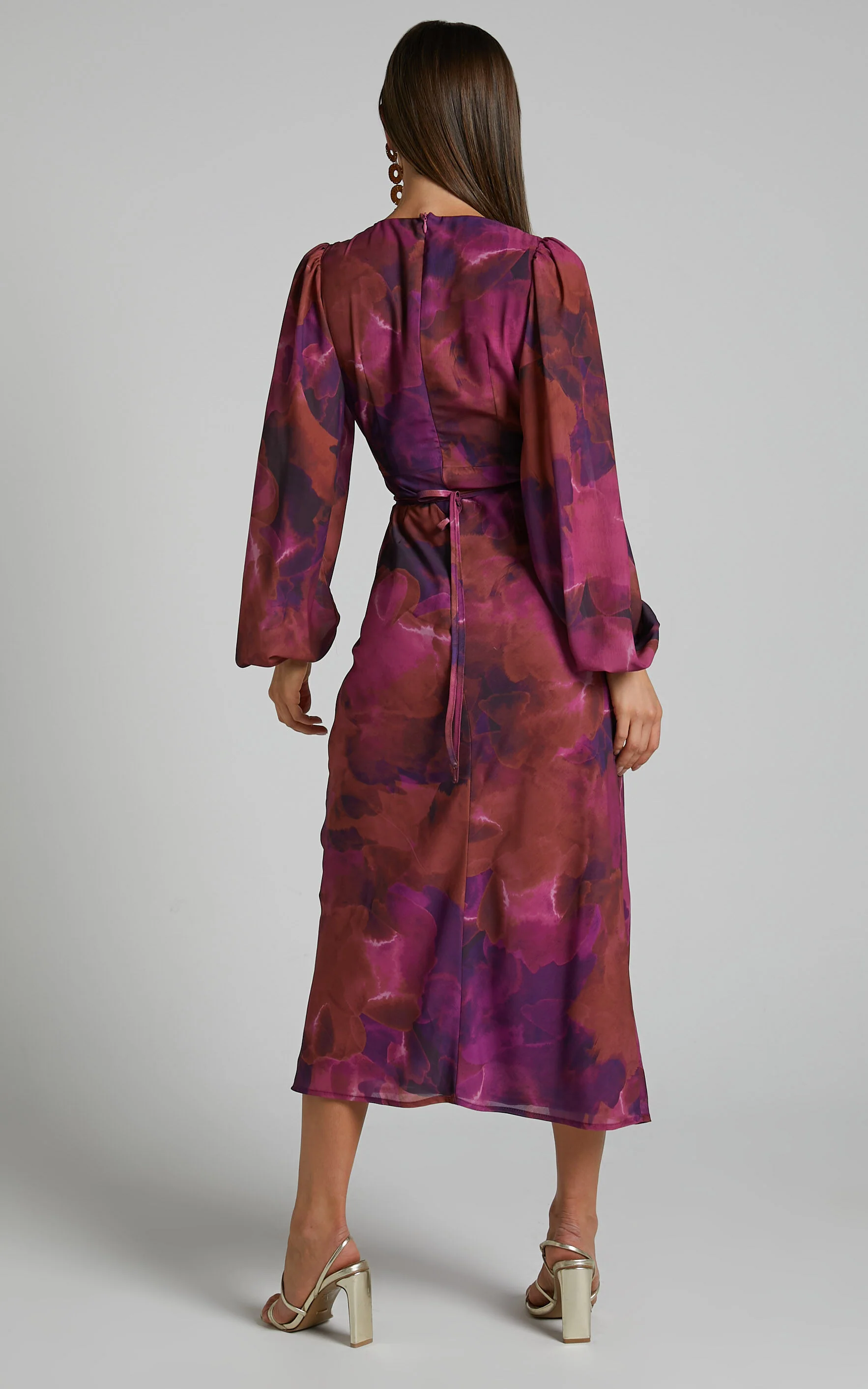 Artola Midi Dress - Front Cut Out Long Sleeve Dress in Blurred Dreams