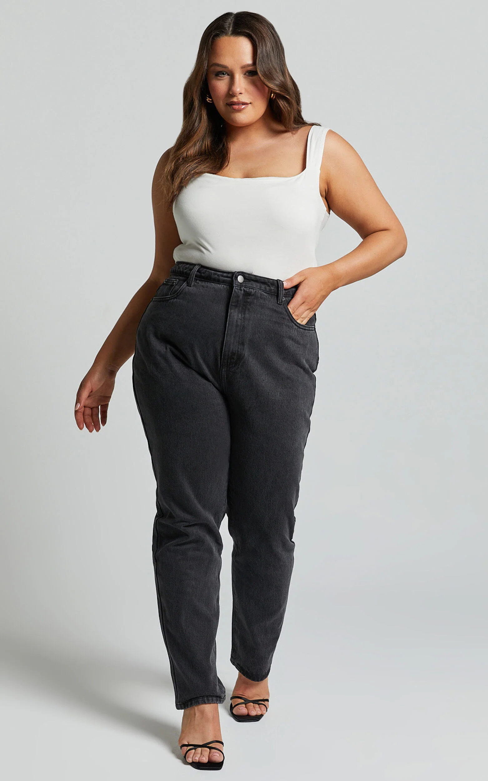 Billie Jeans - High Waisted Recycled Cotton Mom Denim Jeans in Washed Black