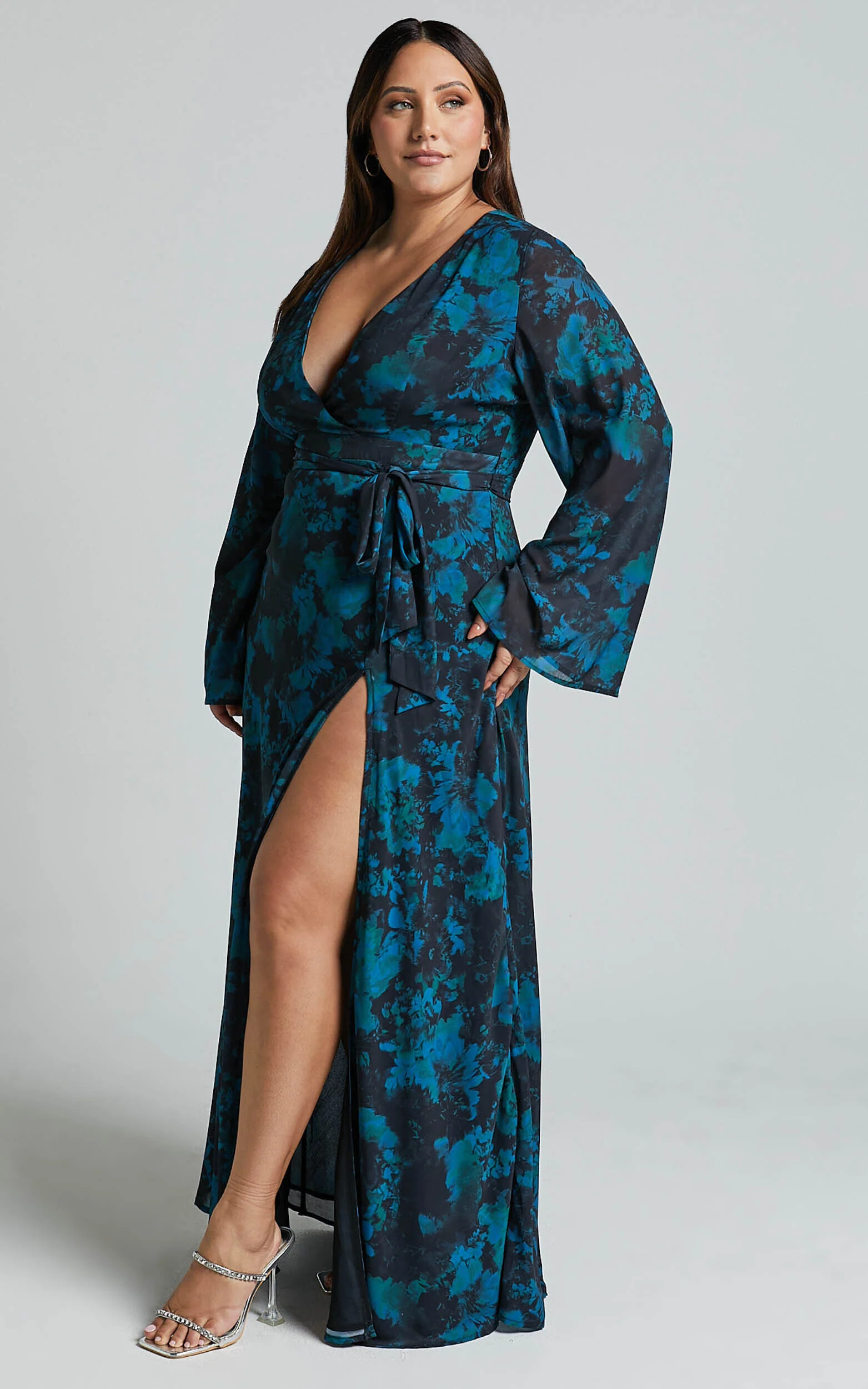 Mirski Midi Dress - Tie Waist Flared Sleeve Dress in Jewel Blur