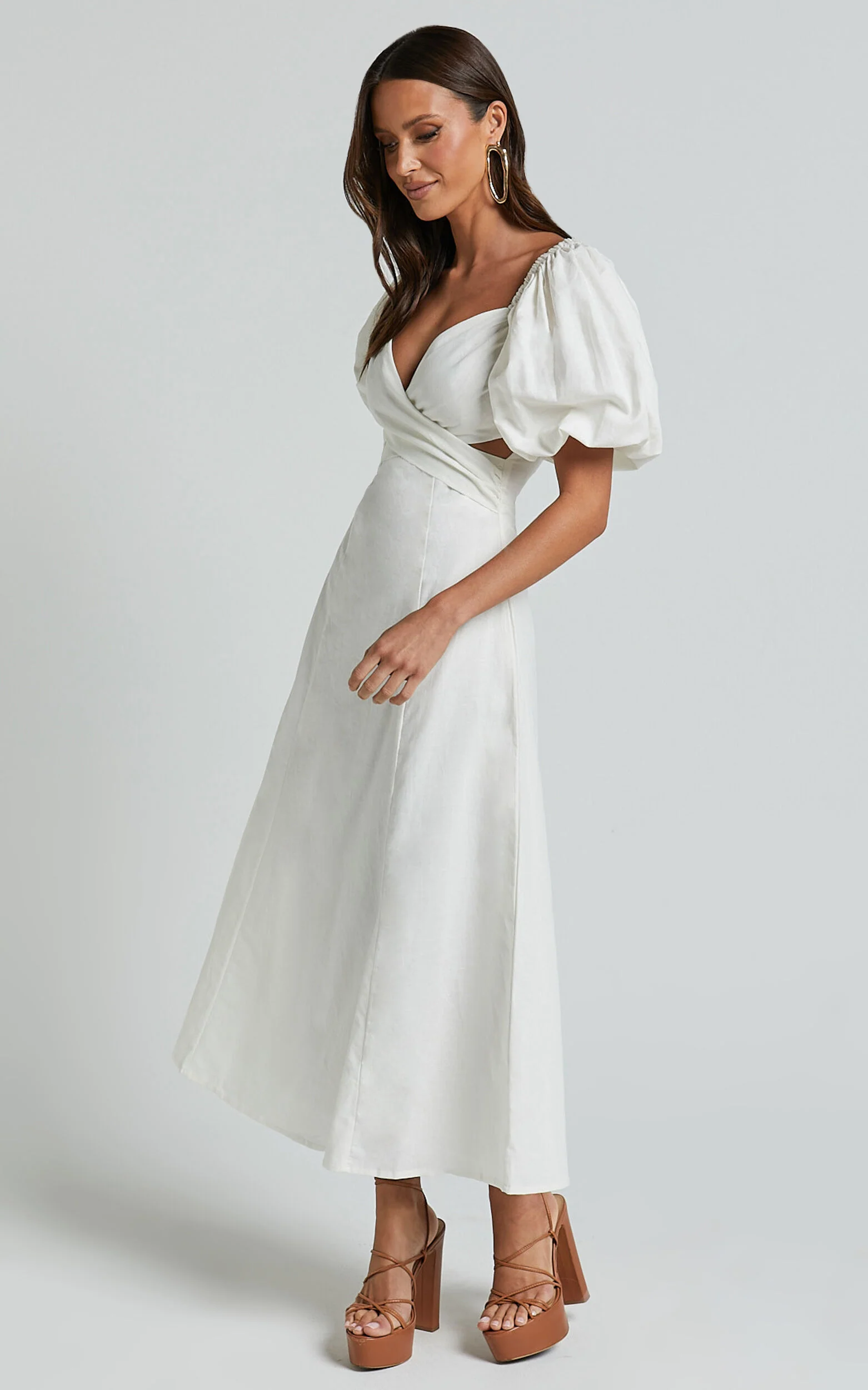 Amalie The Label - Janae Linen Blend Puff Sleeve Cut Out Midi Dress in White