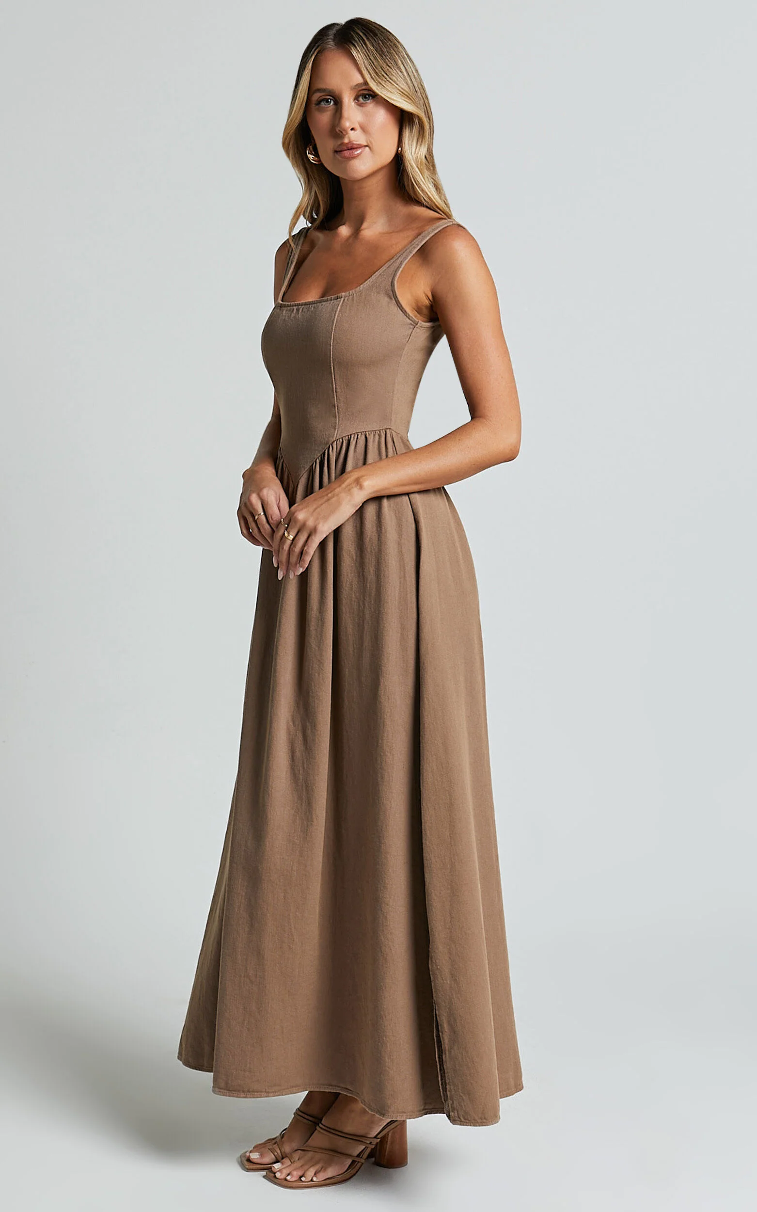 Rhaziya Midi Dress - Sleeveless Straight Neck Fit and Flare Dress in Tobacco