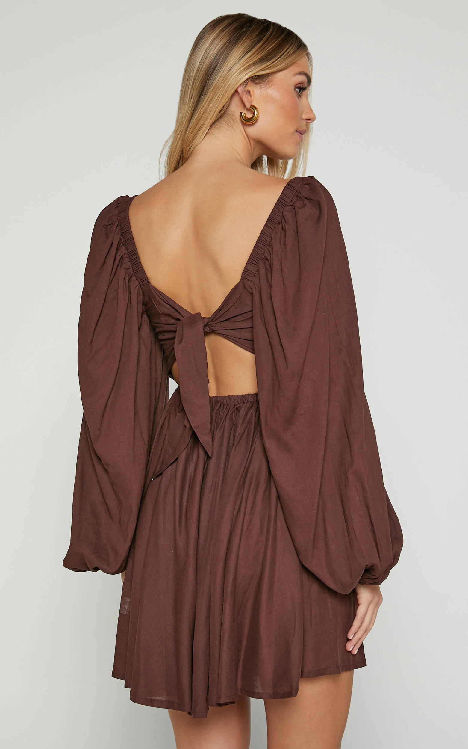 Alessandra Mini Dress - Linen Puff Sleeves Dress in Chocolate