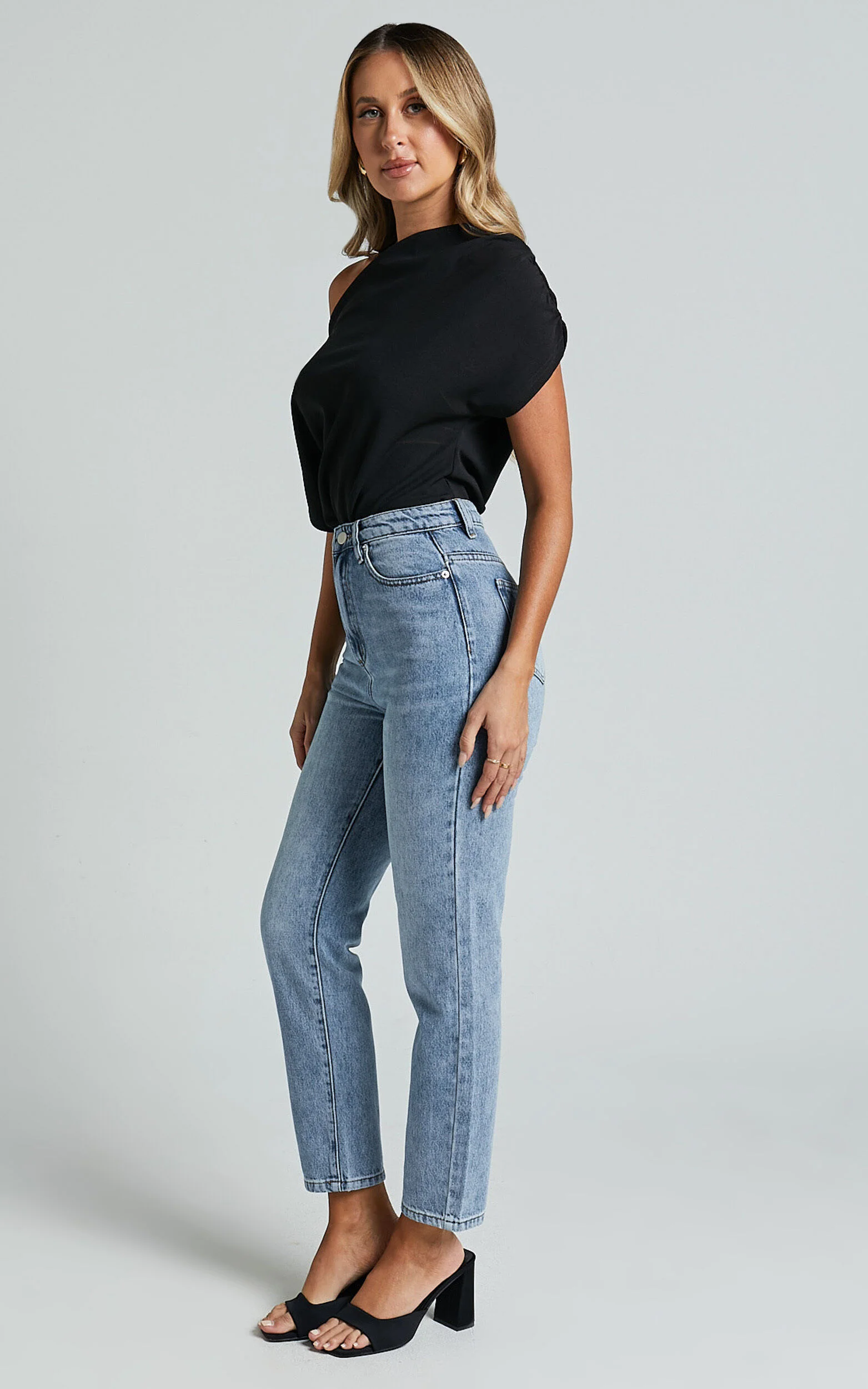 Billie Jeans - High Waisted Recycled Cotton Mom Denim Jeans in Mid Blue Wash