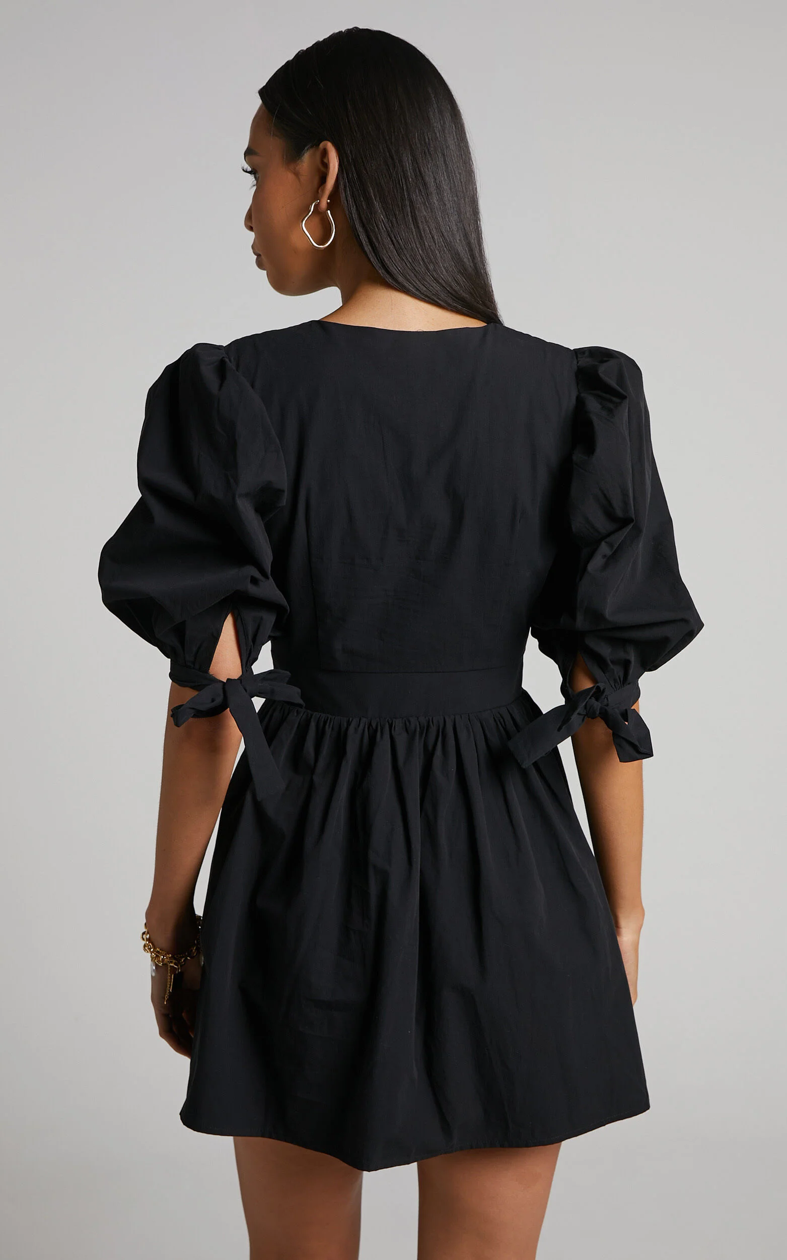Zandra Mini Dress - Puff Sleeve Poplin Dress in Black