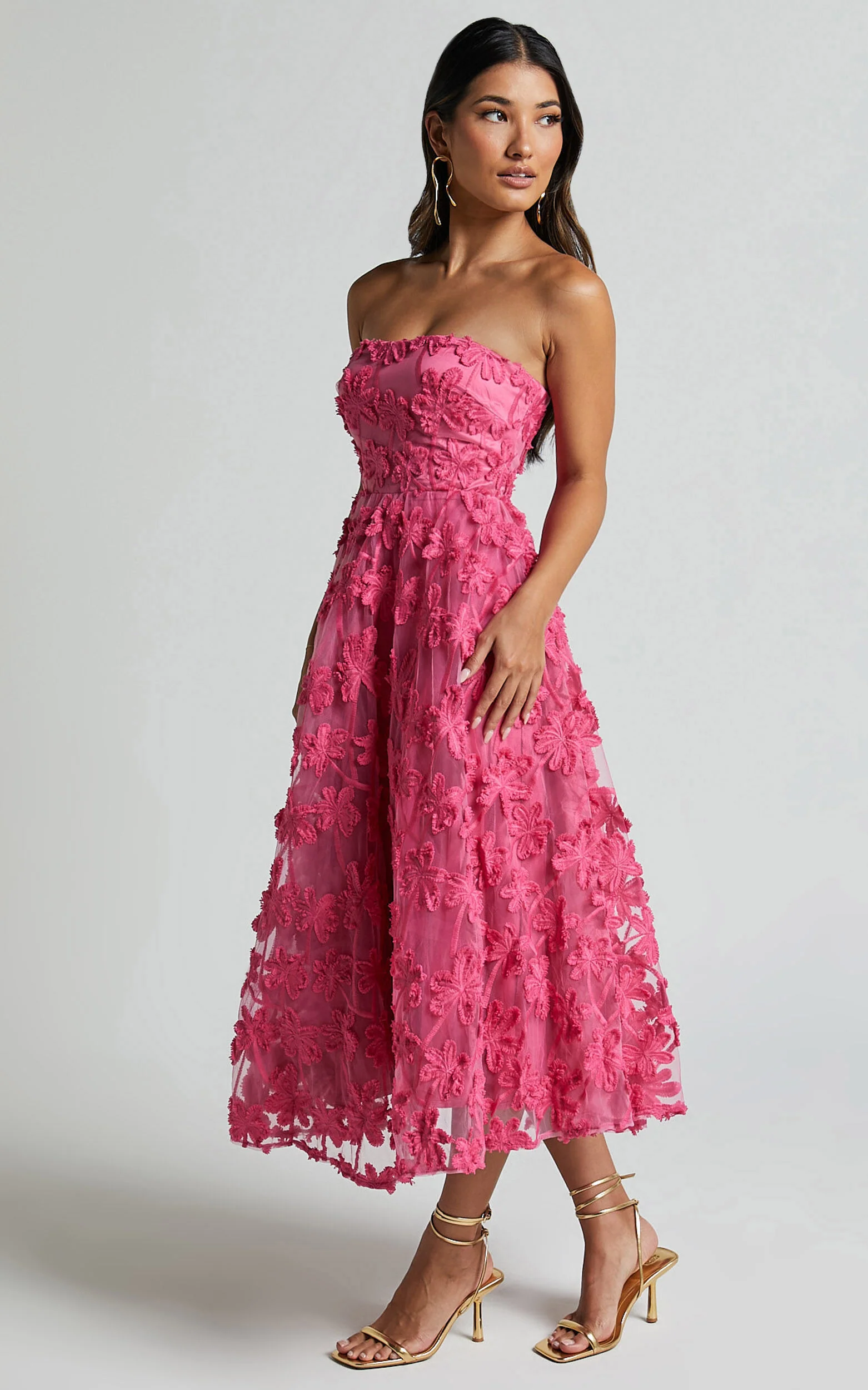 Rheiva Midi Dress - Strapless 3D Embroidery Midi Dress in Pink