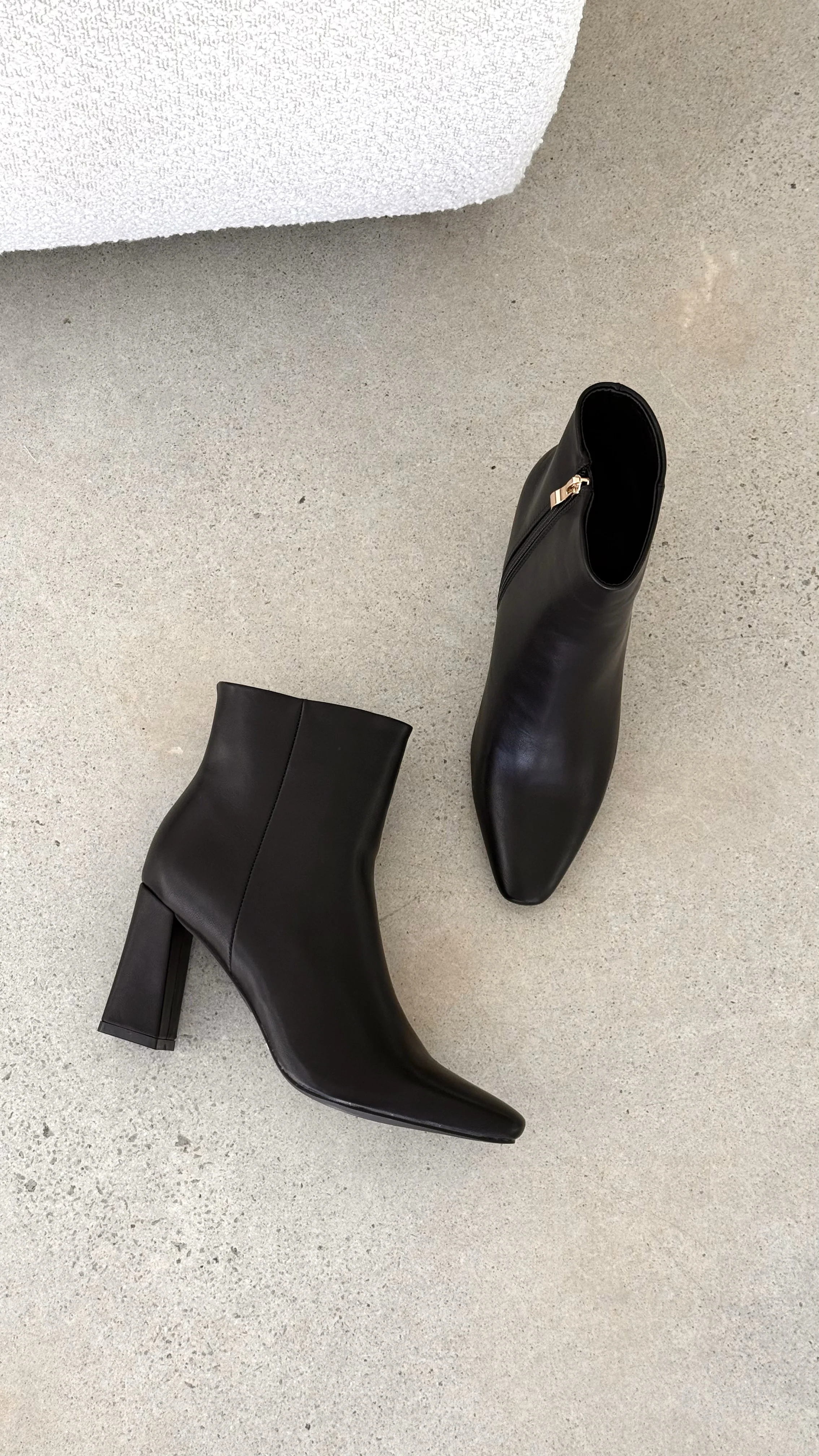 Indeera Boots - Black