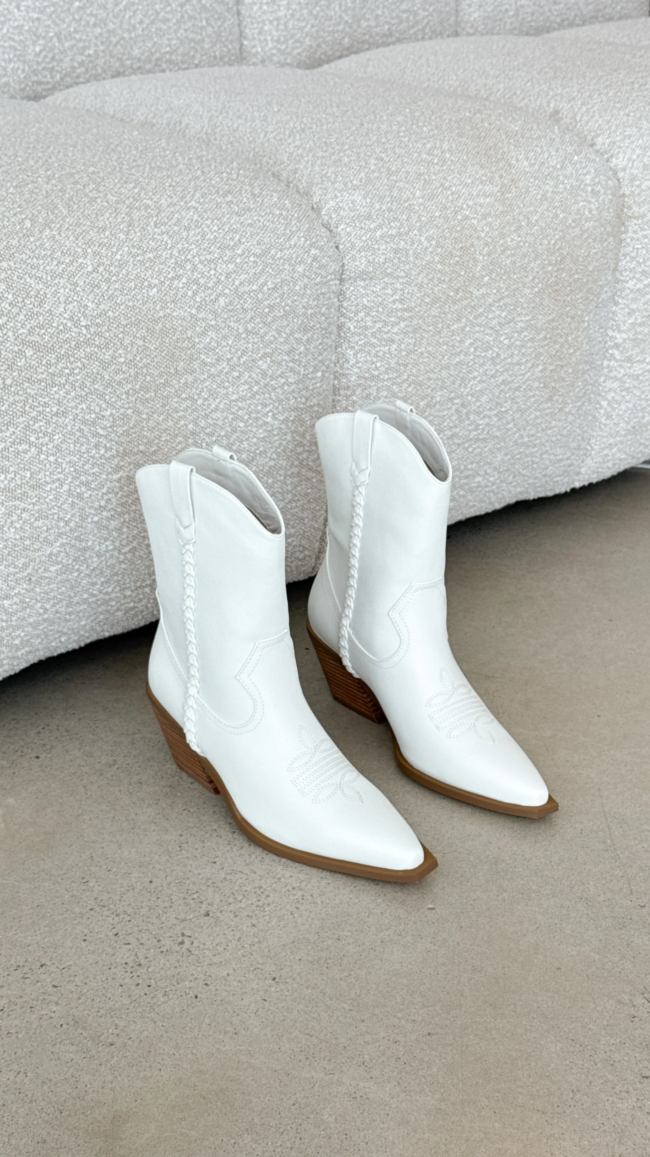 Ellenora Boots - Bone