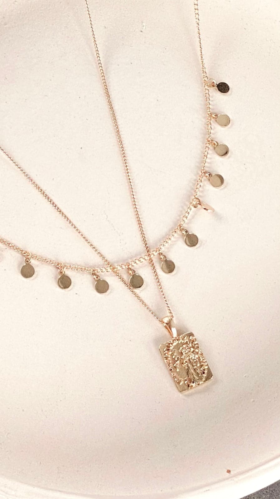 Alice Pendant Necklace - Gold