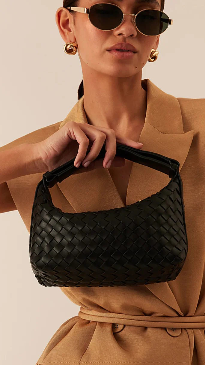 Isabelle Handle Bag - Black