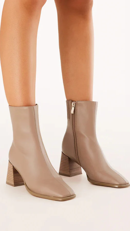 Alania Boots - Almond