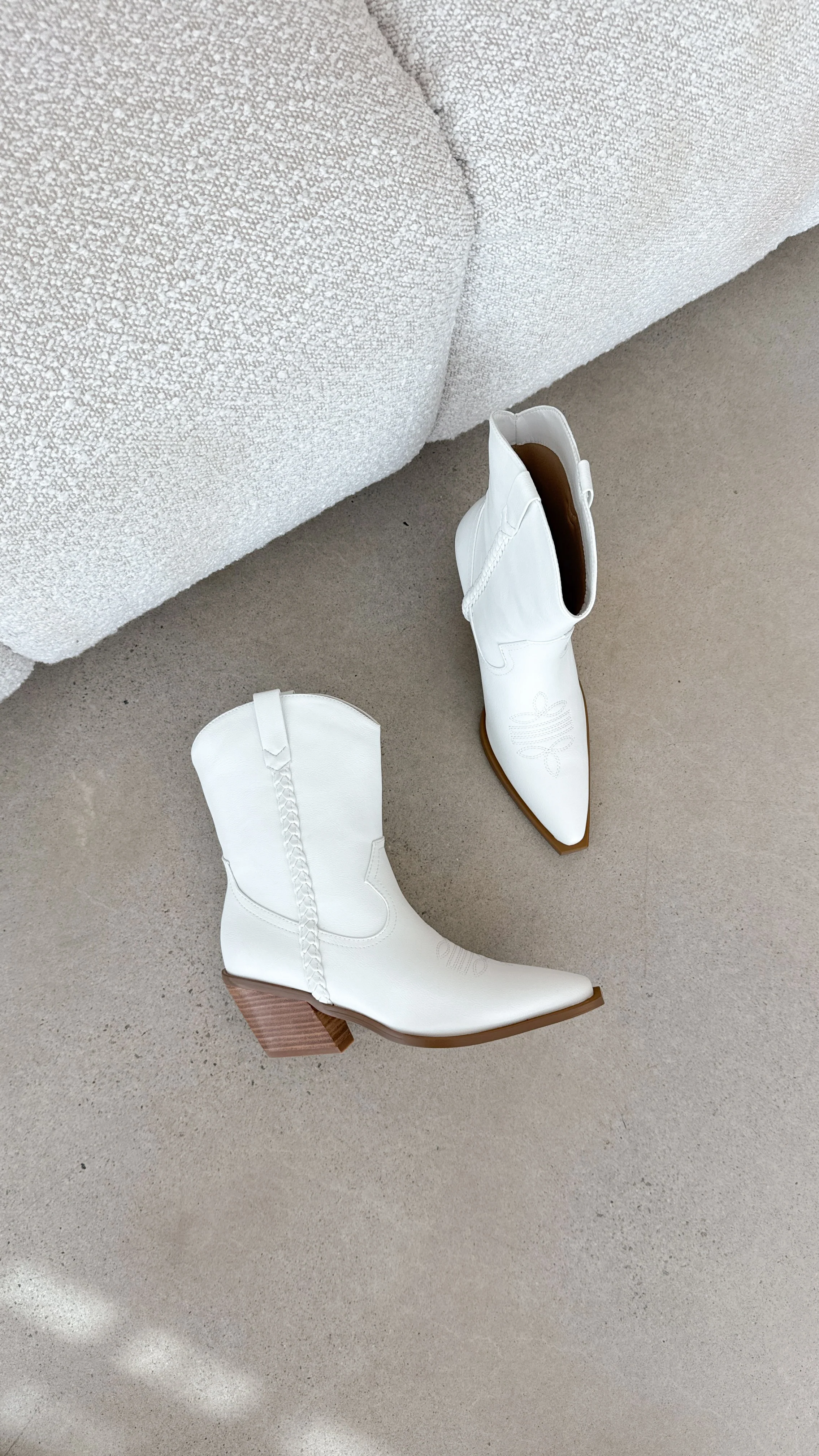 Ellenora Boots - Bone