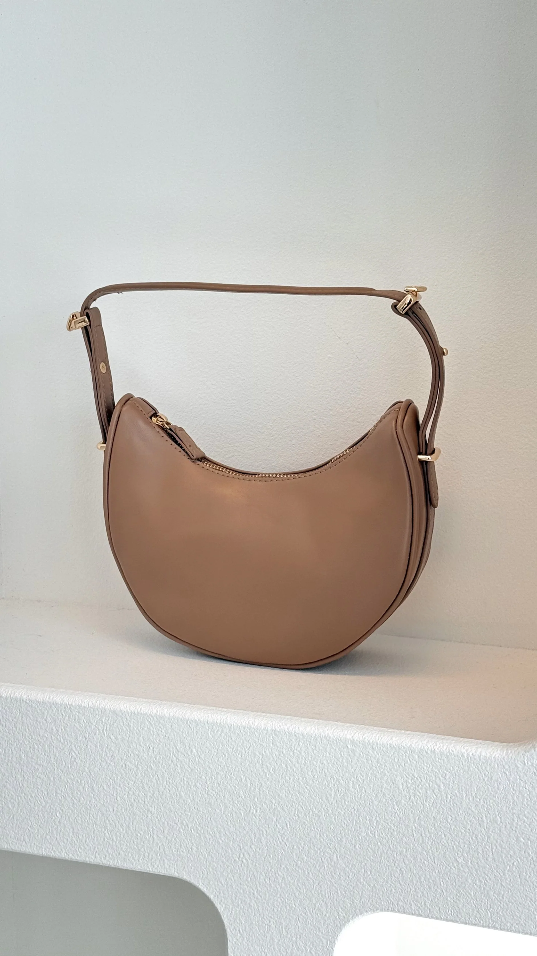Halo Shoulder Bag - Almond