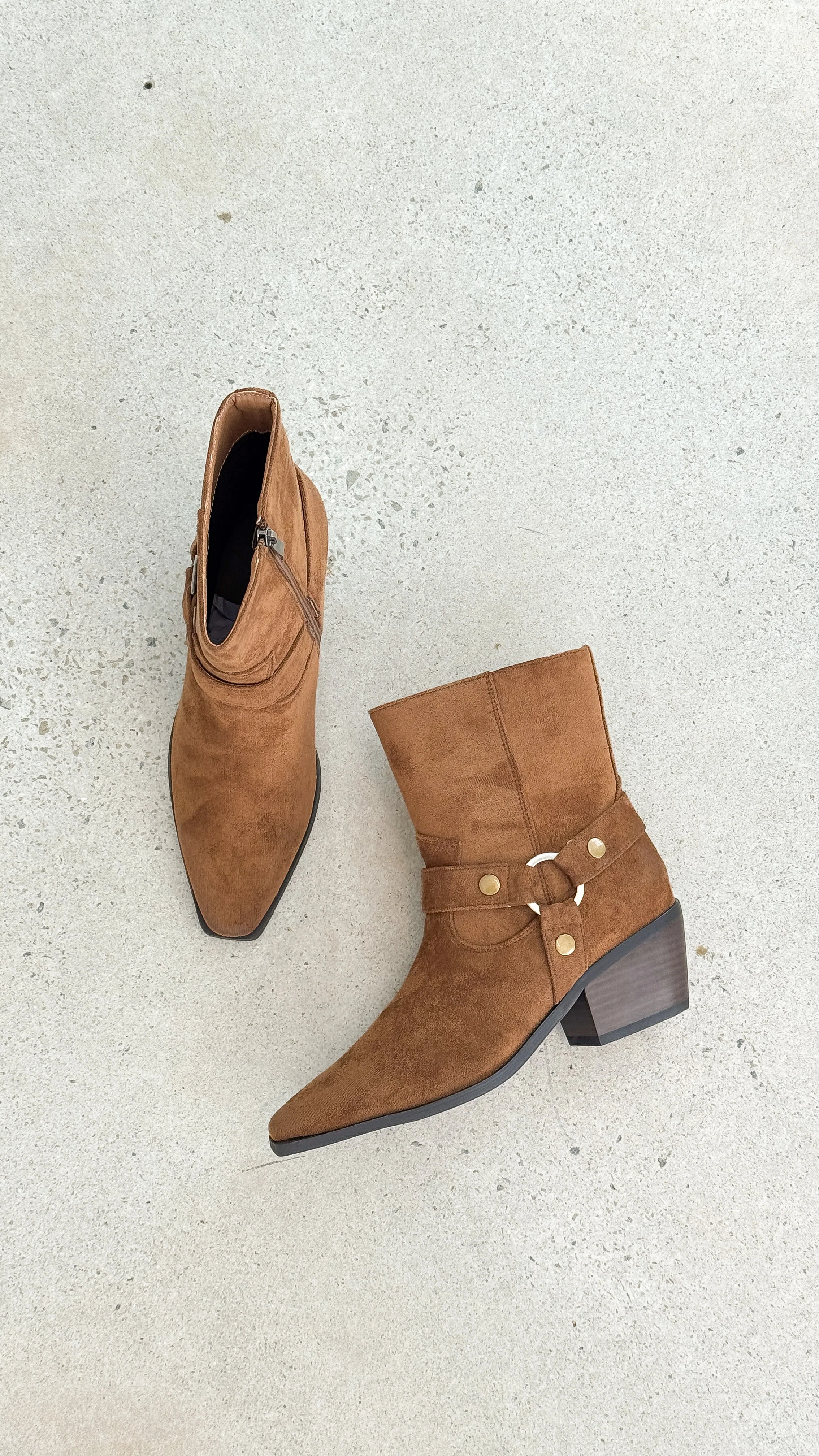 Lakota Boots - Cocoa Suede