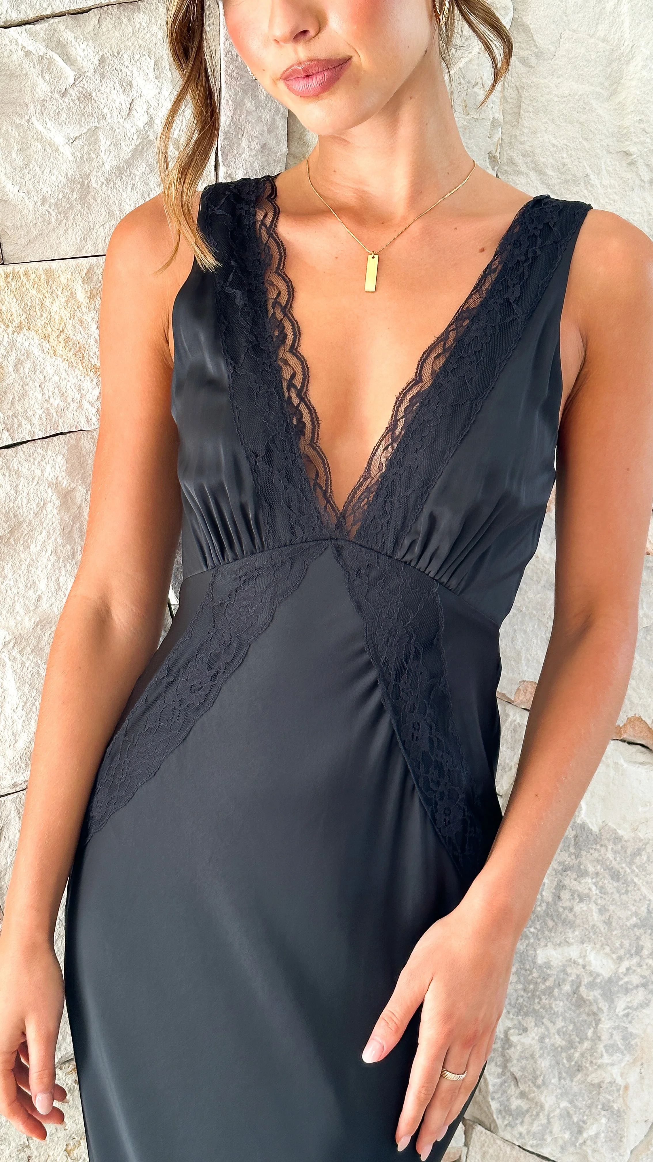 Basiano Maxi Dress - Black / Lace