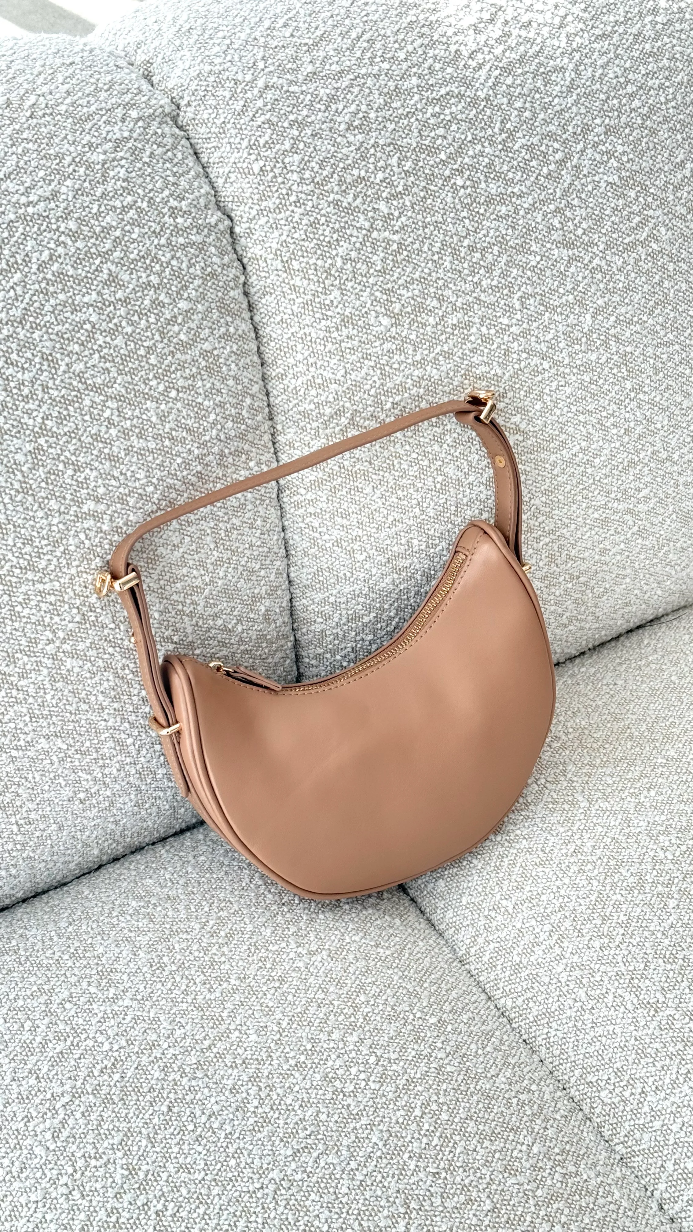 Halo Shoulder Bag - Almond