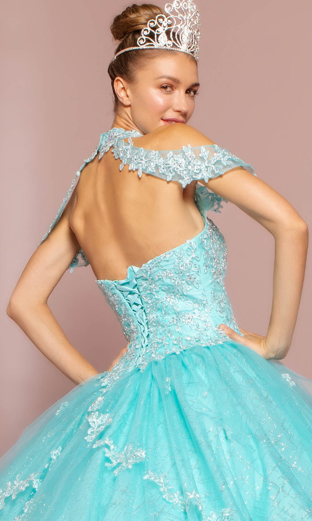 Fashionnob - Elizabeth K GL2602