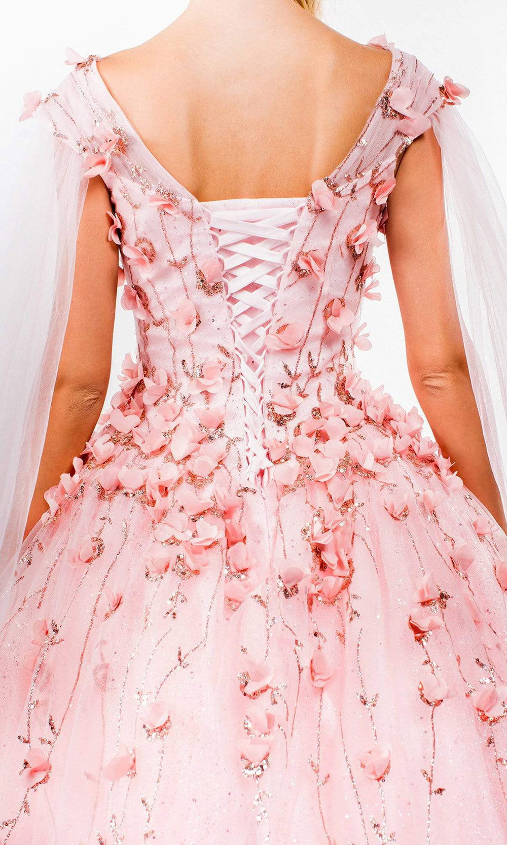 Fashionnob - Elizabeth K GL1974