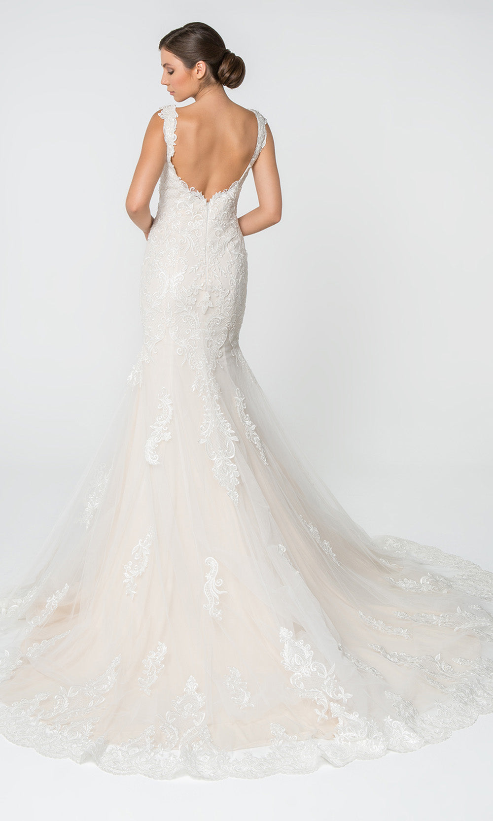 Fashionnob - Elizabeth K GL2819