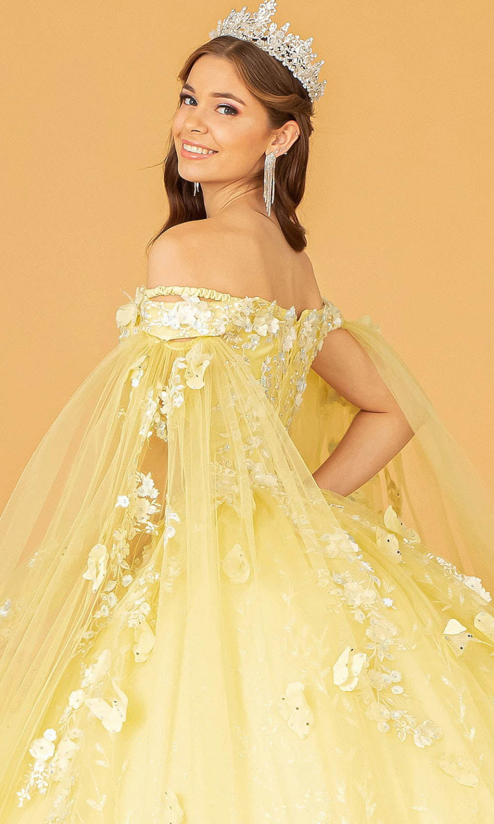 Fashionnob - Elizabeth K GL3111