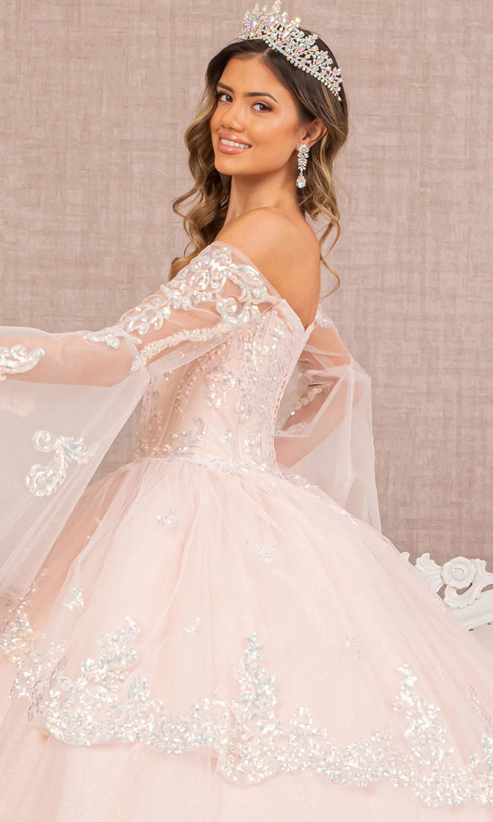 Fashionnob - Elizabeth K GL3109