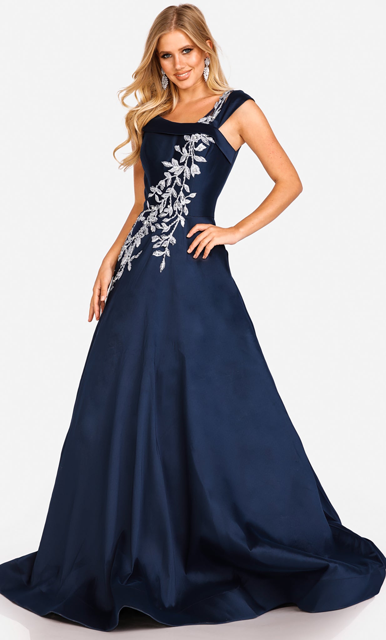 Fashionnob - Terani Couture 231M0472