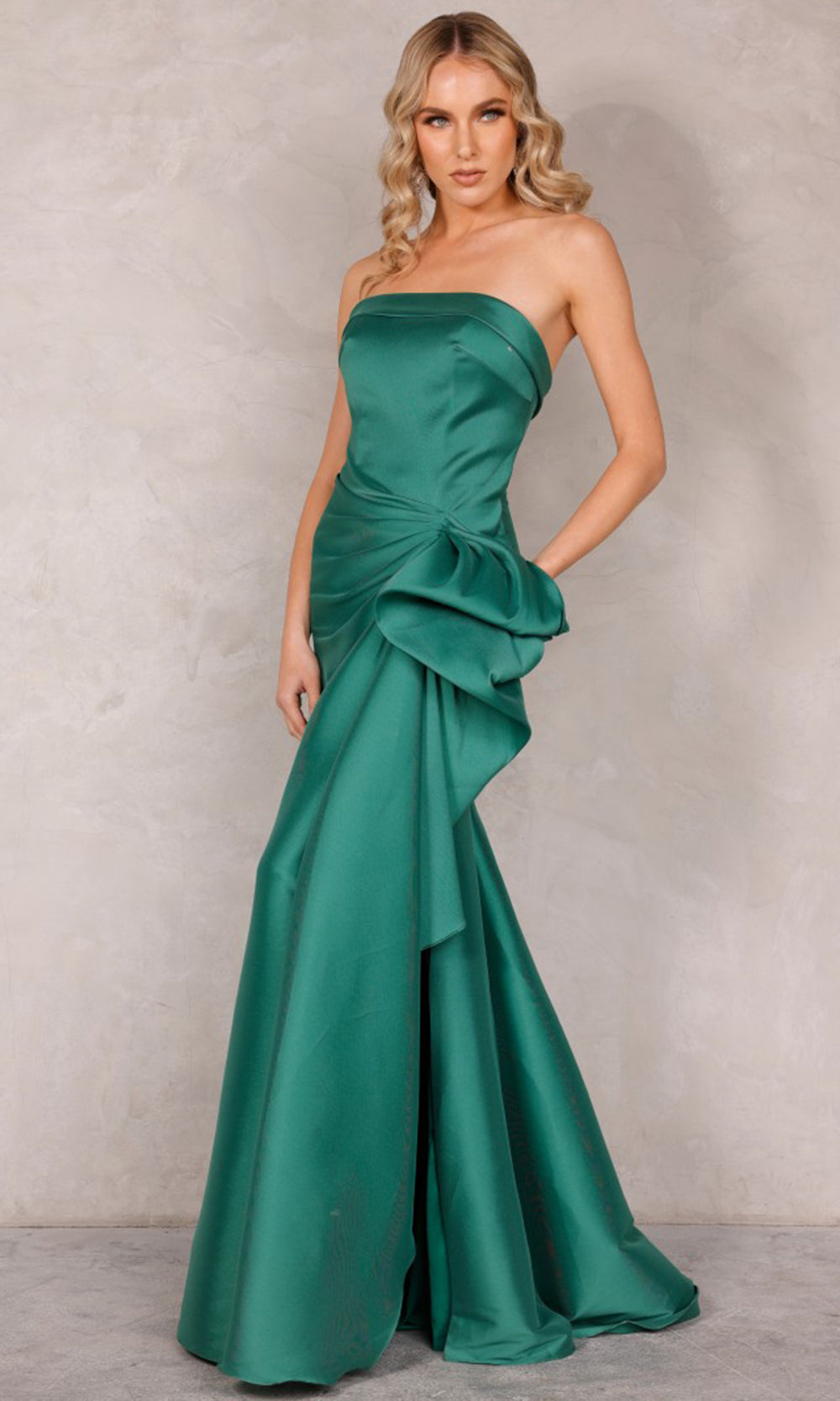 Fashionnob - Terani Couture 2111P4019