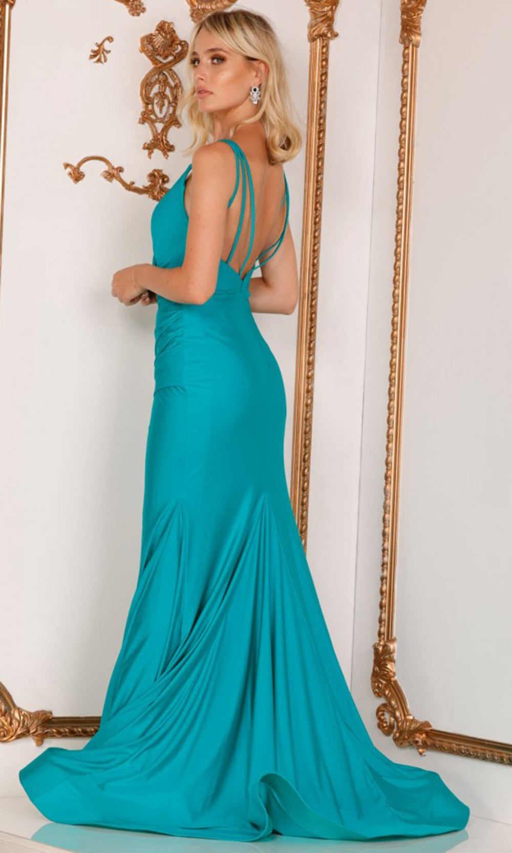 Fashionnob - Terani Couture 2111P4037