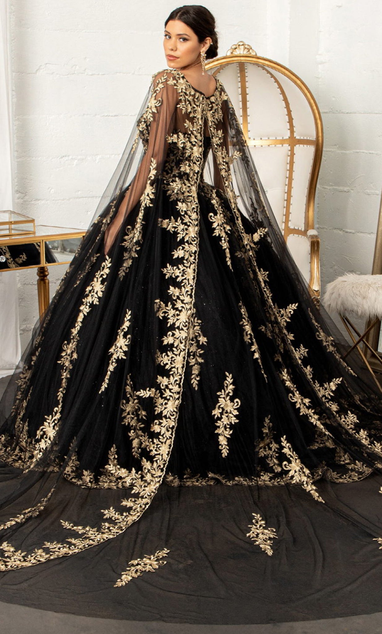 Fashionnob - Elizabeth K GL3016