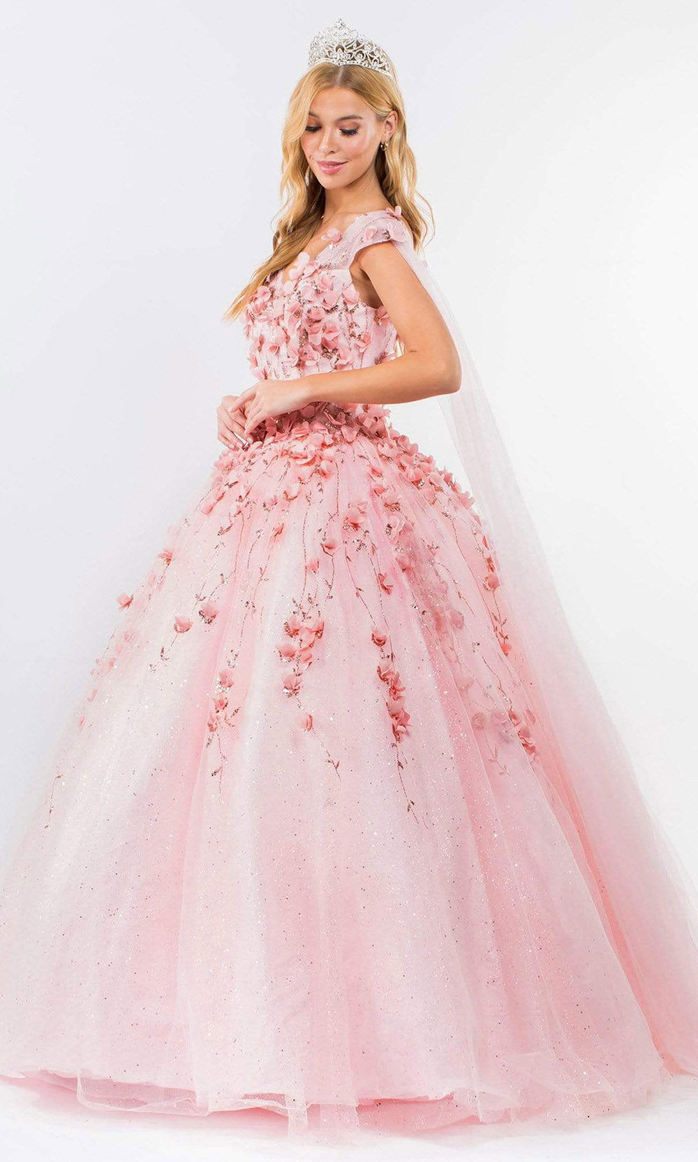 Fashionnob - Elizabeth K GL1974