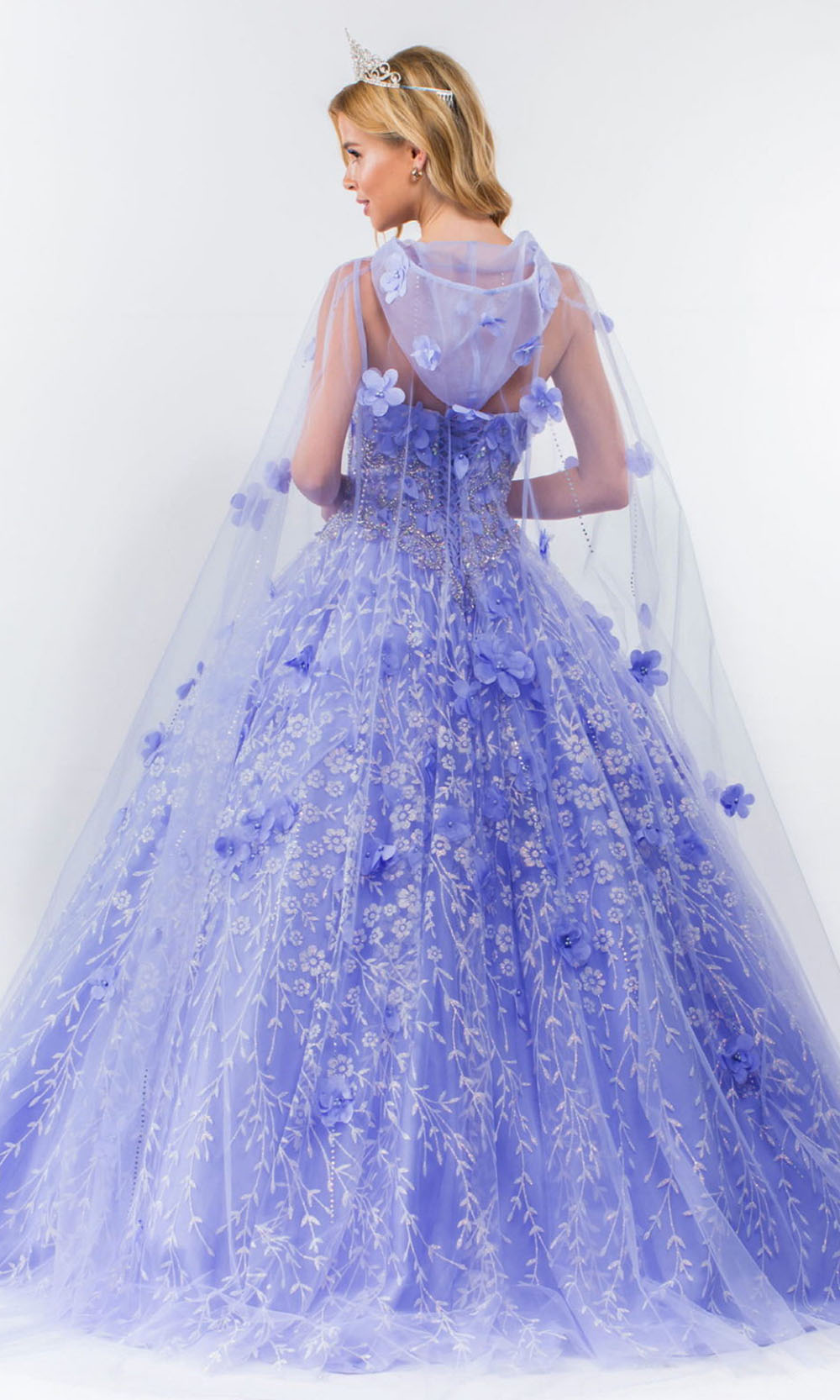 Fashionnob - Elizabeth K GL1939