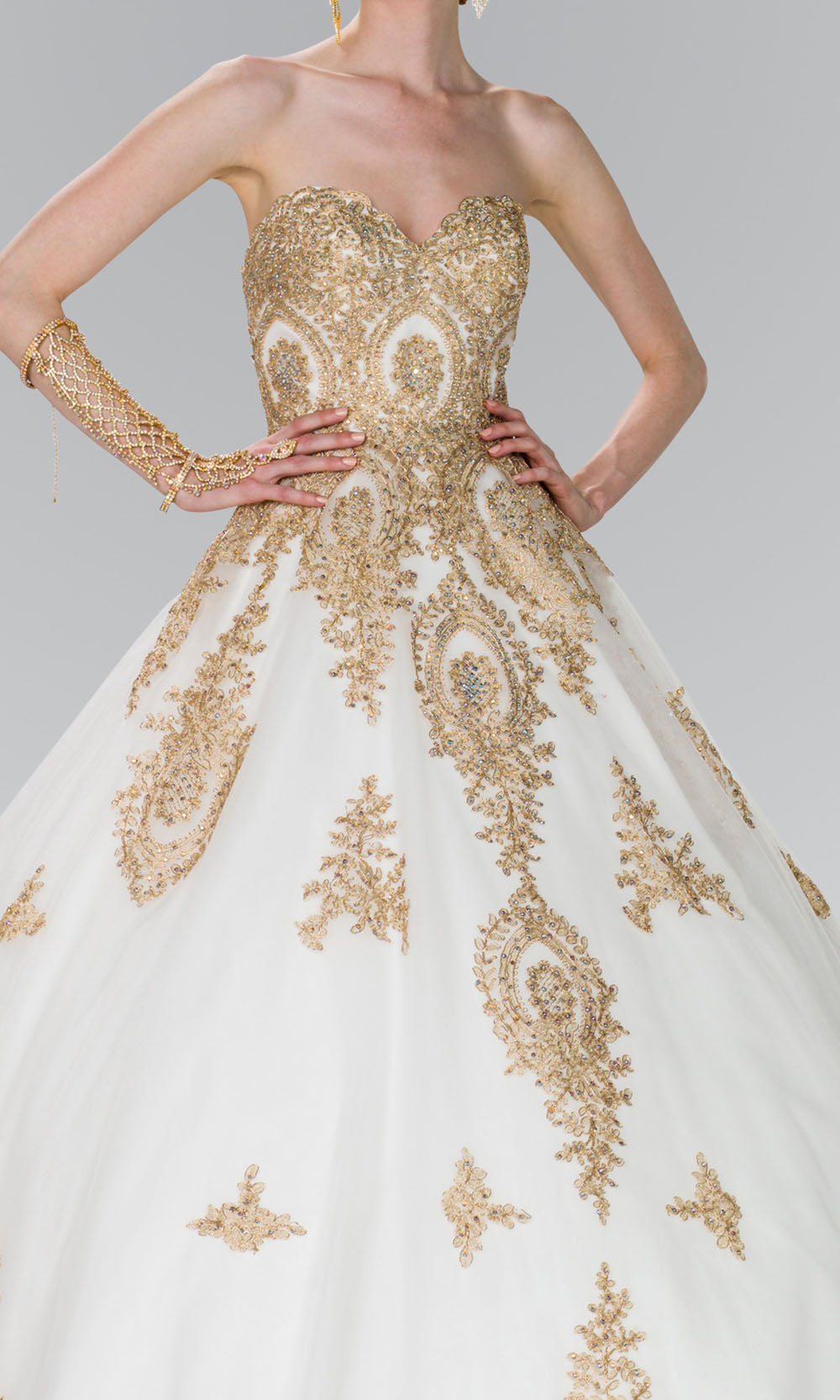 Fashionnob - Elizabeth K GL2379