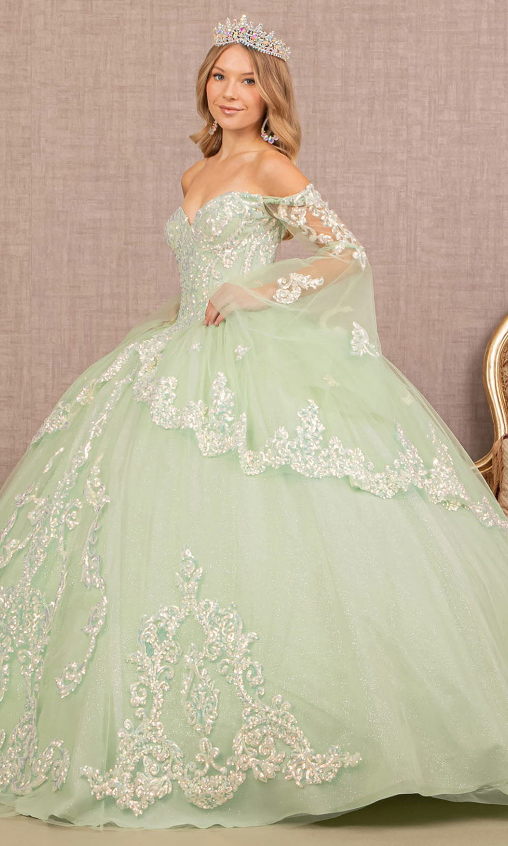 Fashionnob - Elizabeth K GL3109