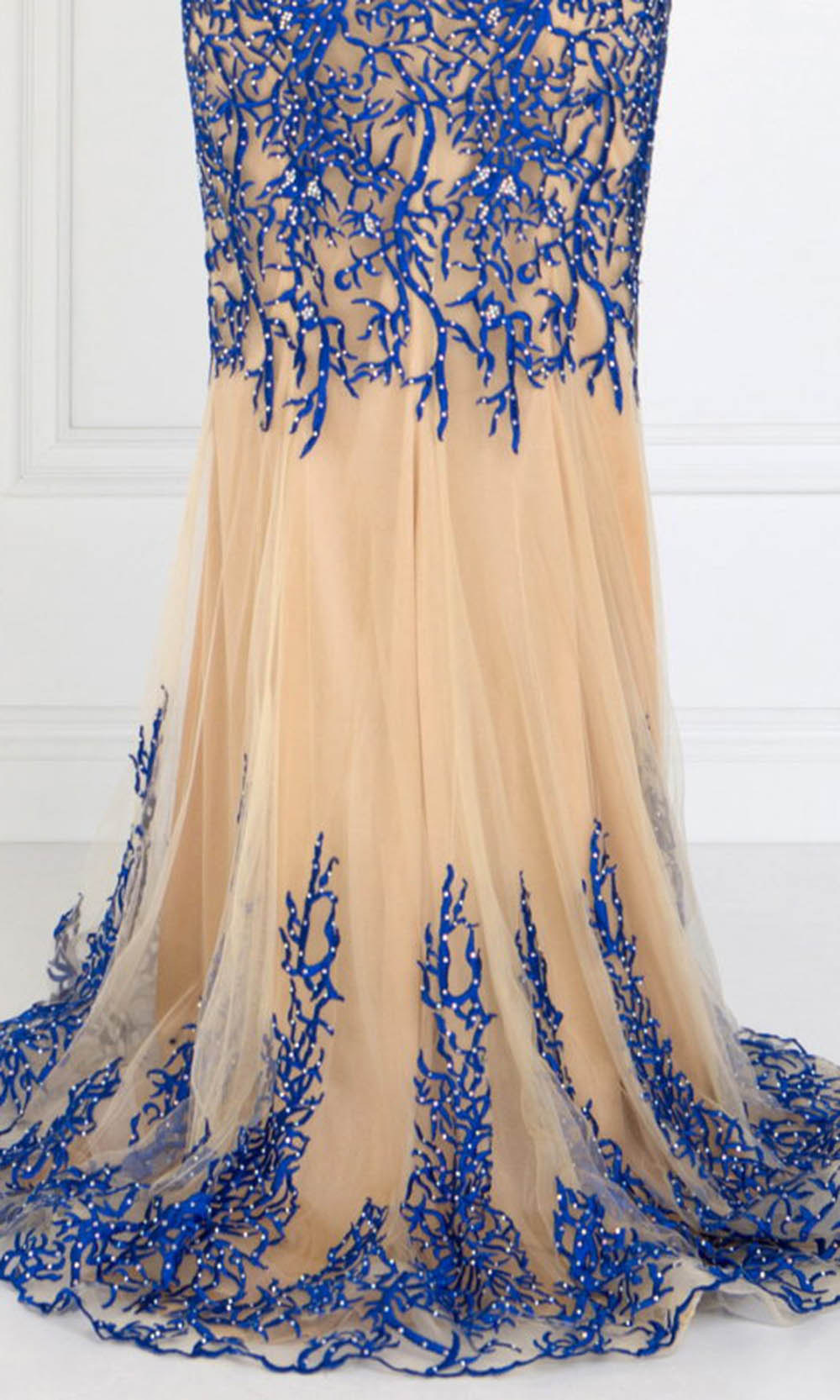 Fashionnob - Elizabeth K GL2055