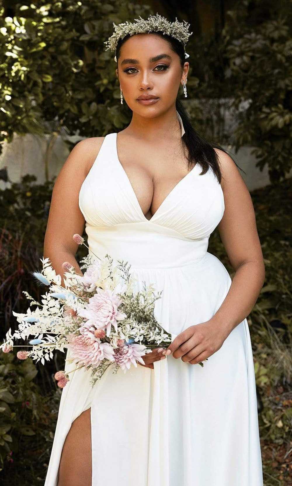 Fashionnob - Ladivine Bridal 7469W