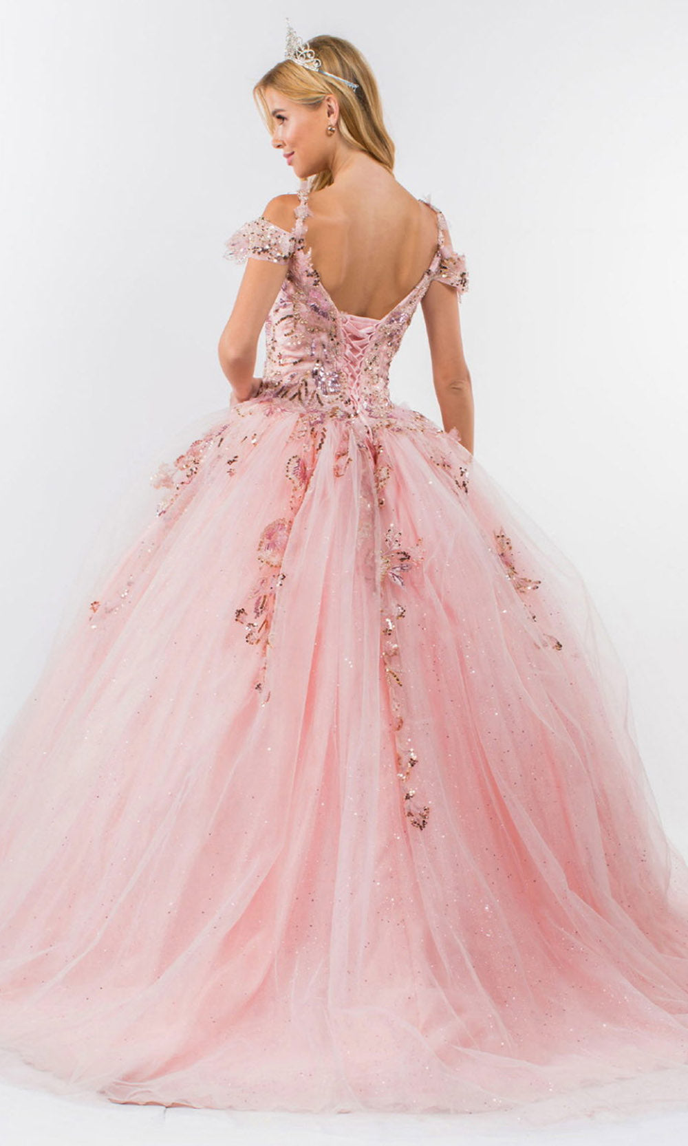 Fashionnob - Elizabeth K GL1969